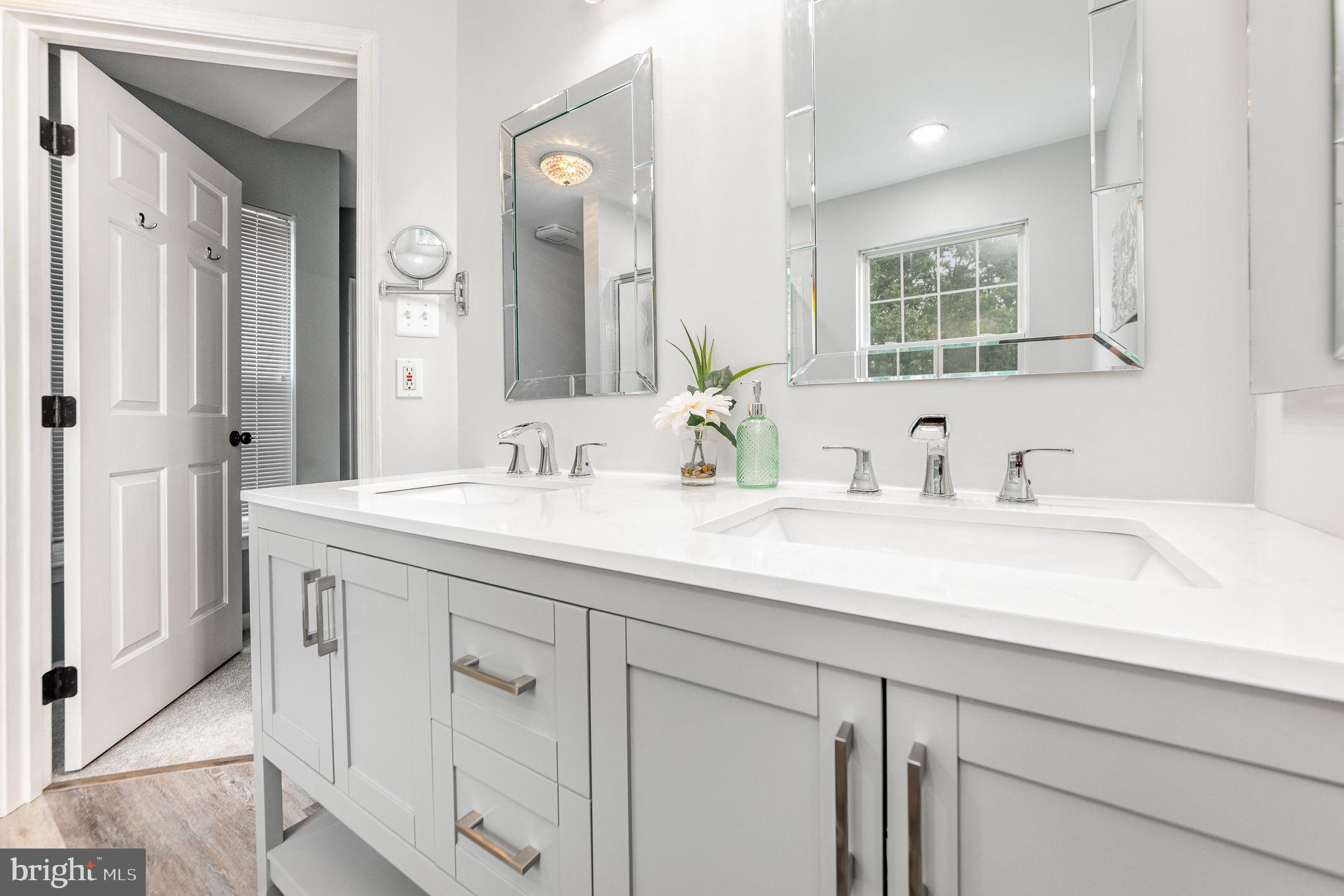 GLENEAGLES AT LEE'S HILL - Residential