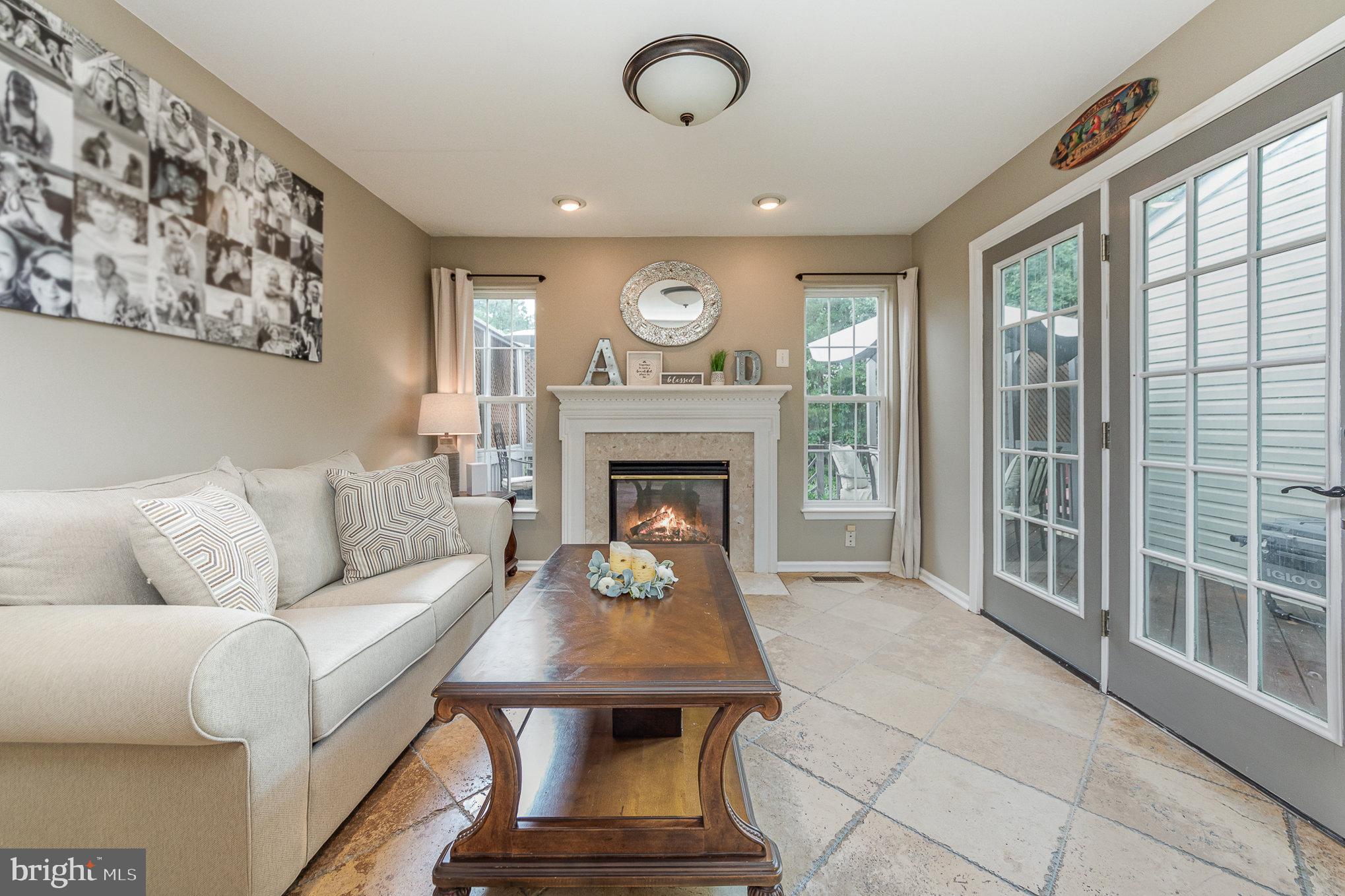 GLENEAGLES AT LEE'S HILL - Residential