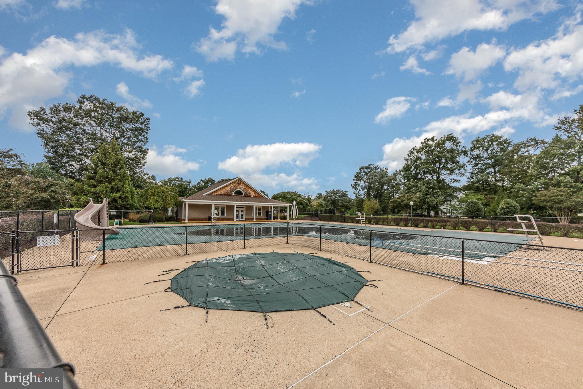 GLENEAGLES AT LEE'S HILL - Residential