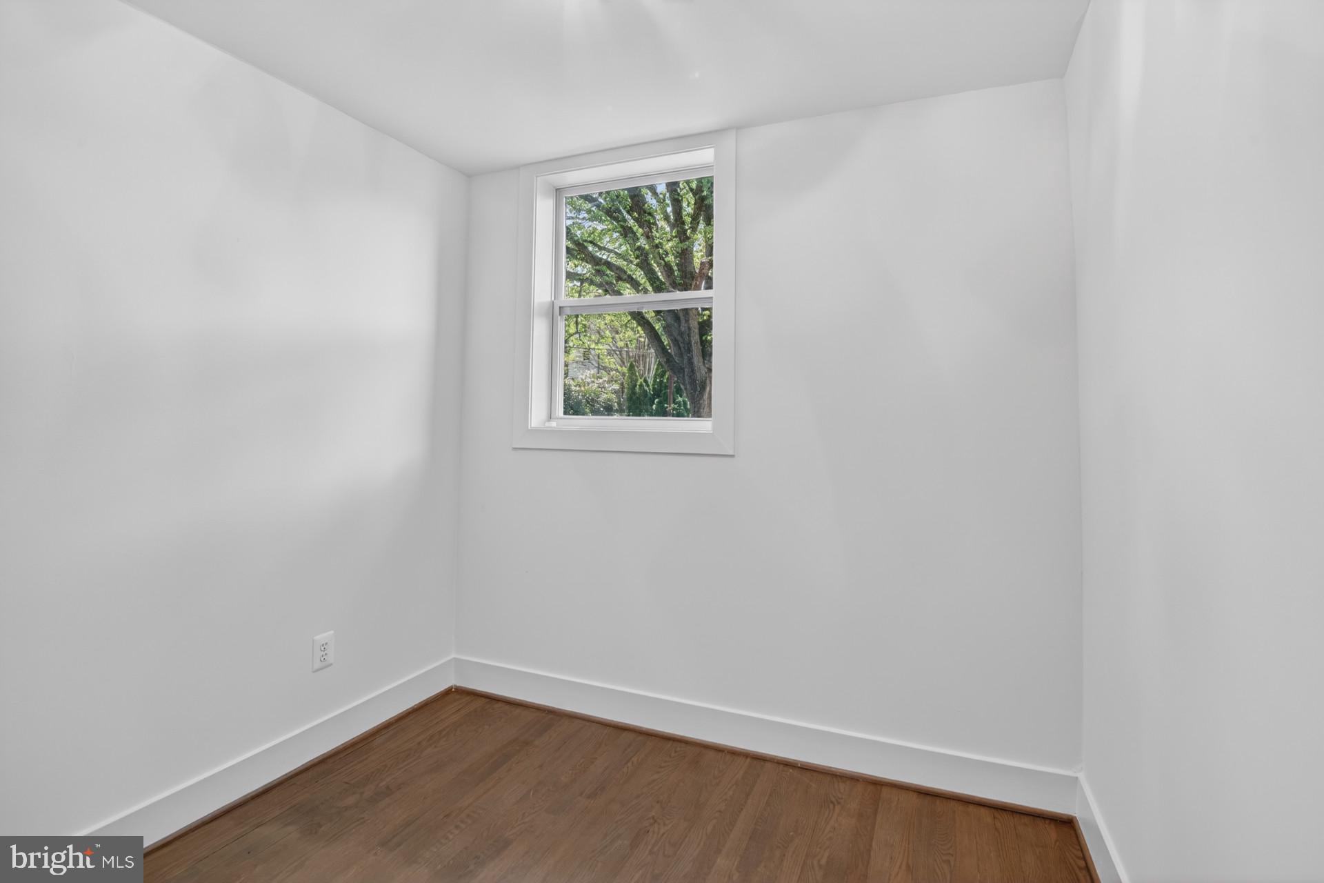 NORTH CLEVELAND PARK - Residential