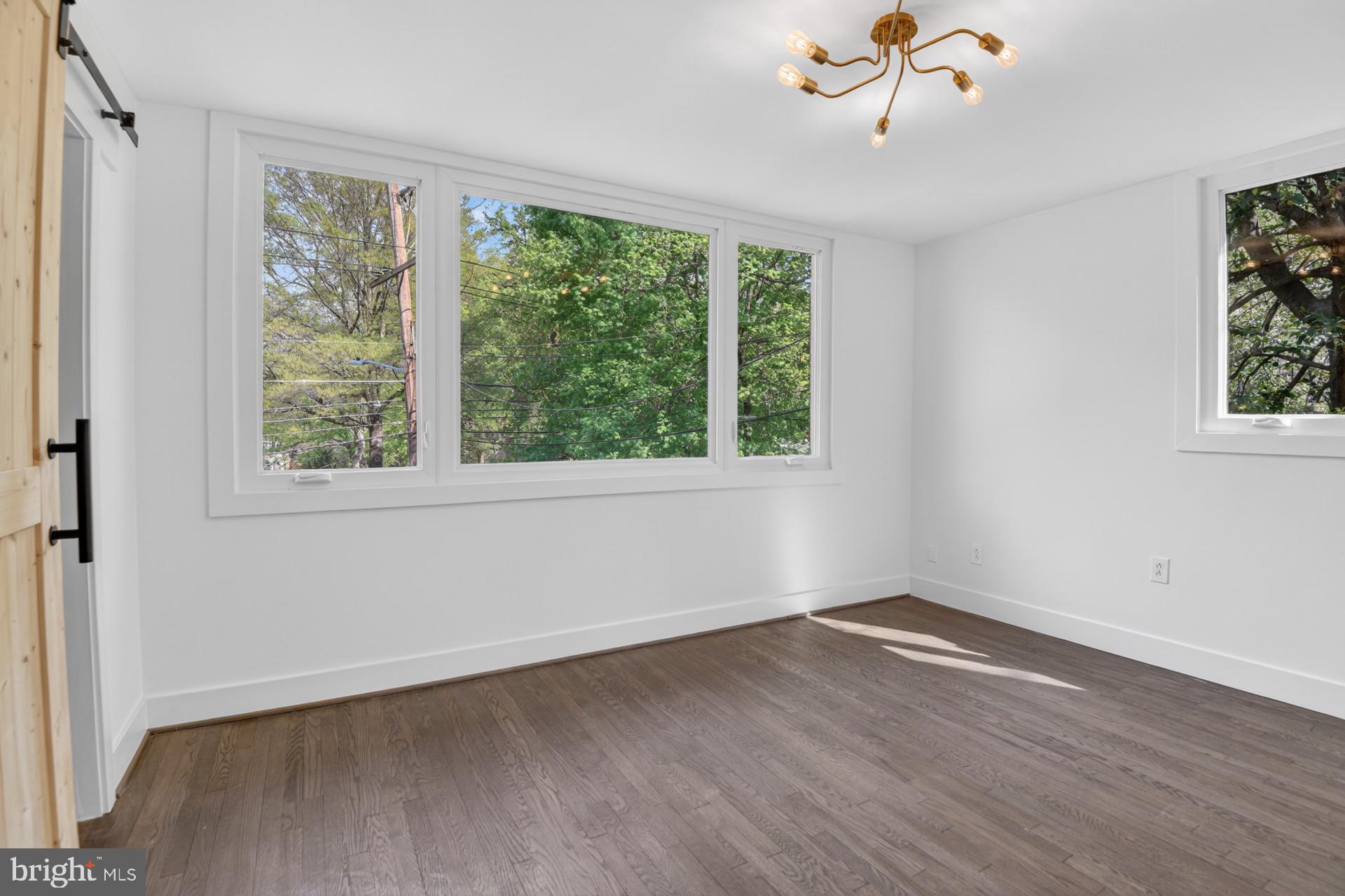 NORTH CLEVELAND PARK - Residential