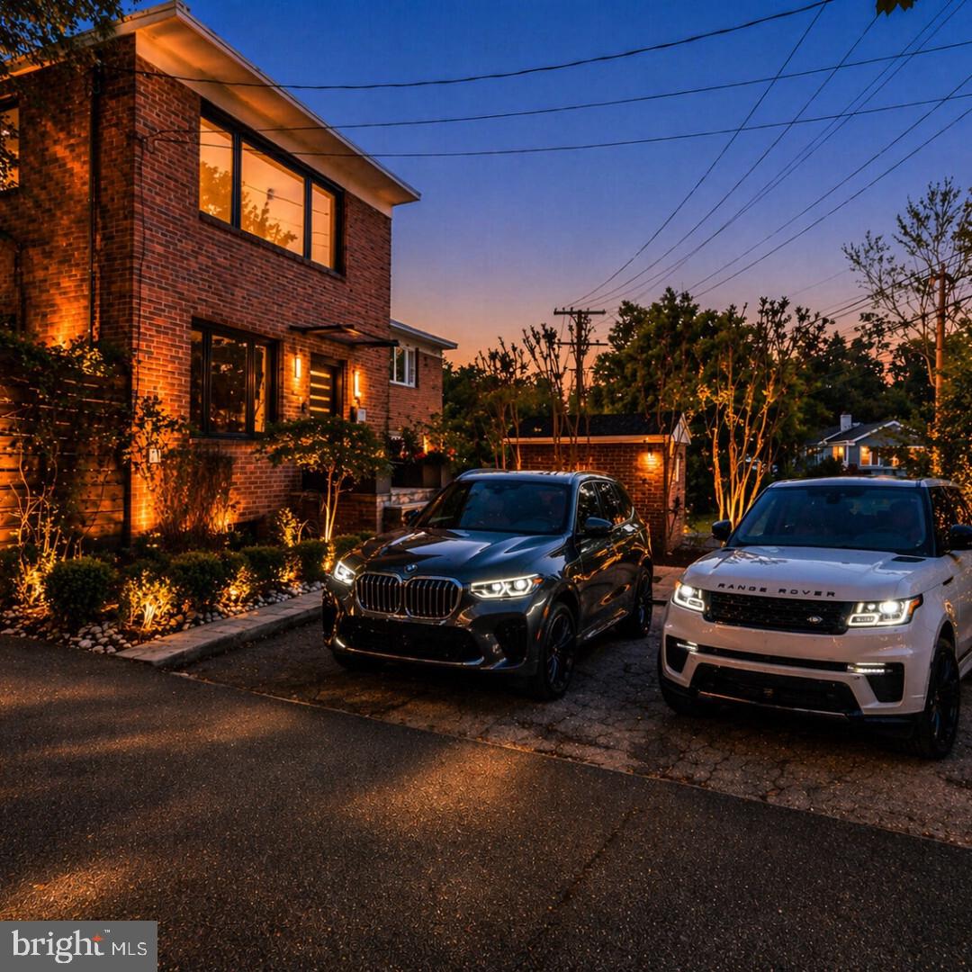 NORTH CLEVELAND PARK - Residential