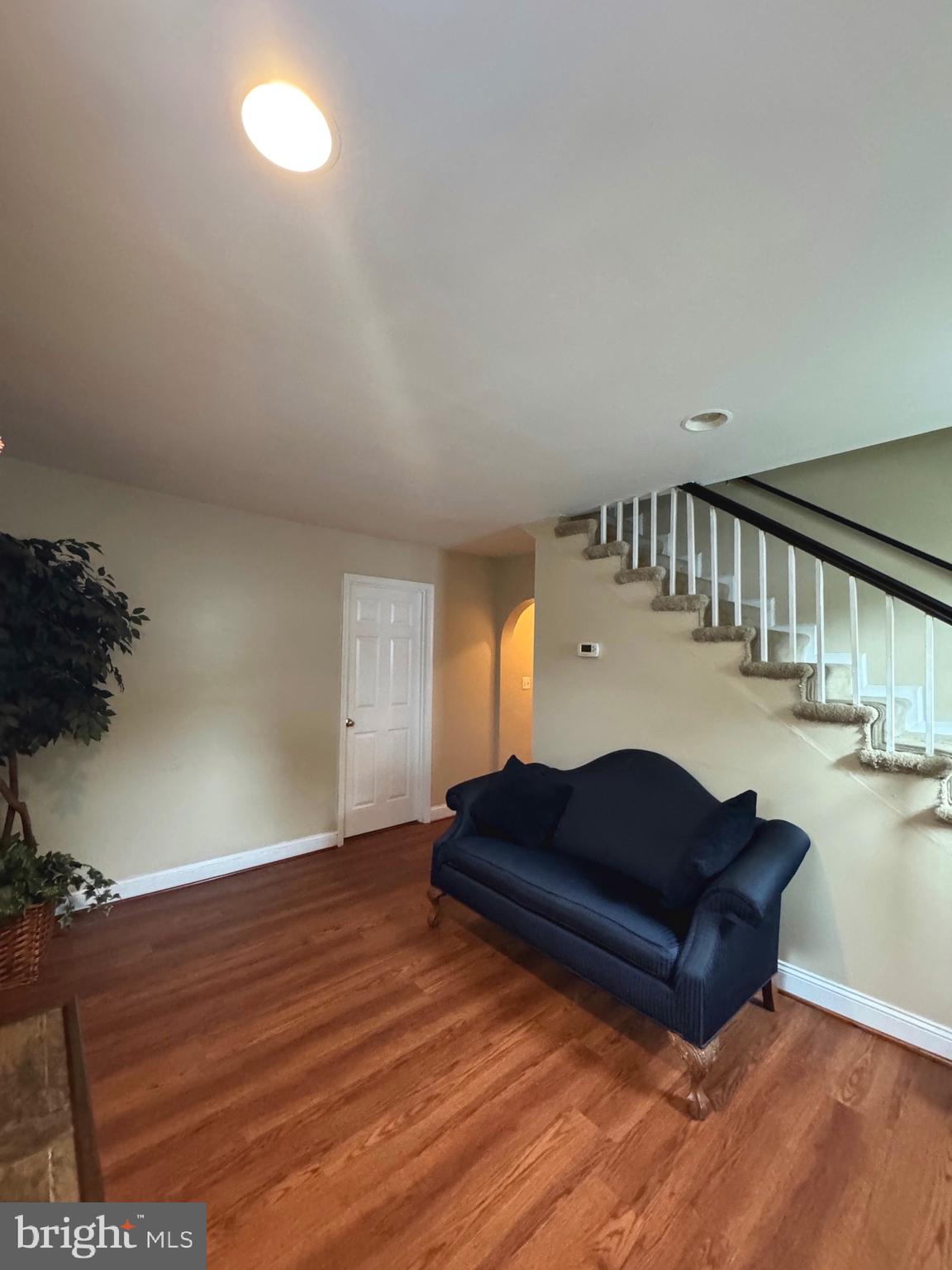 707 MENTOR AVENUE