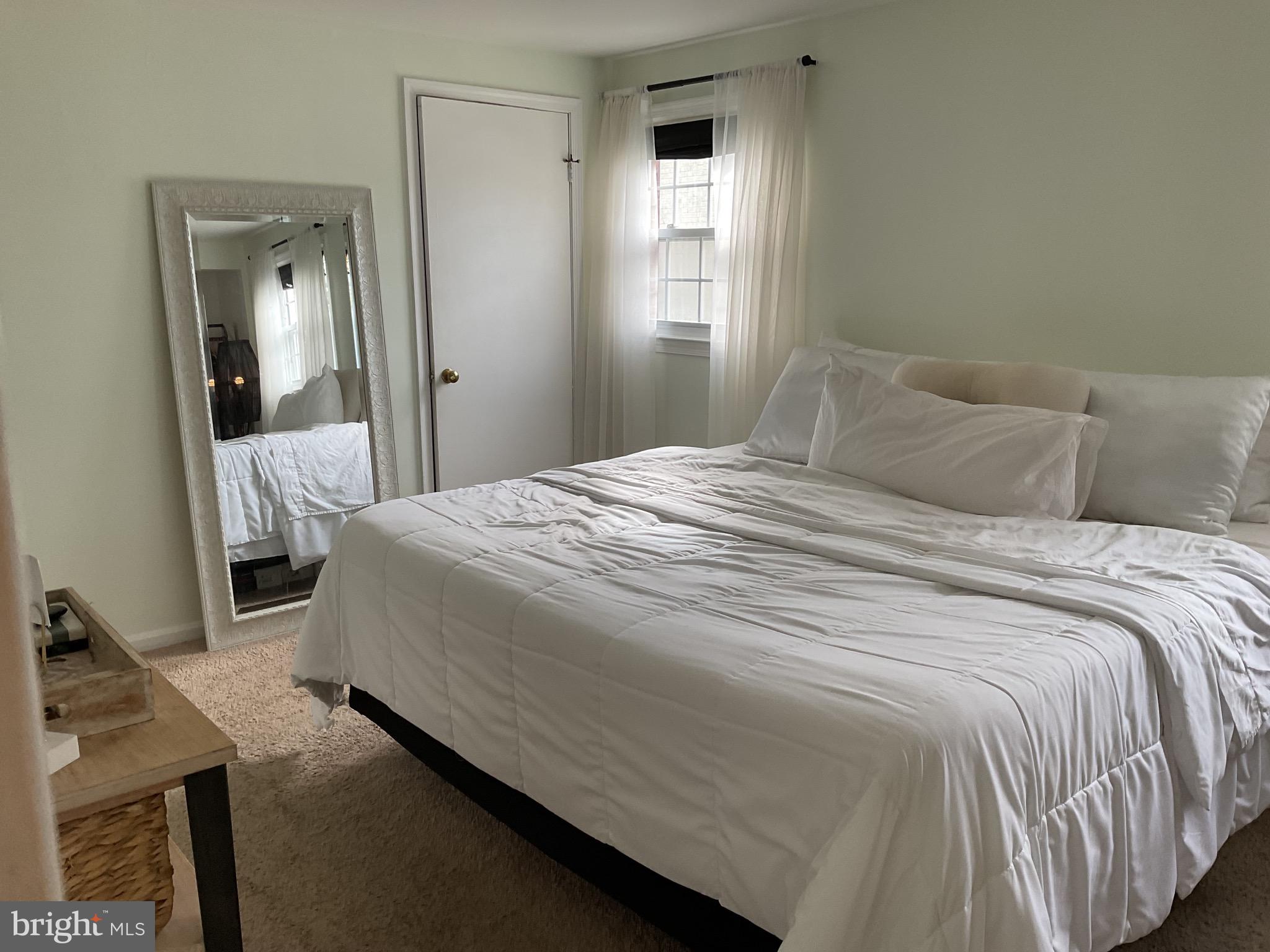 PINEWOOD HILL - Residential