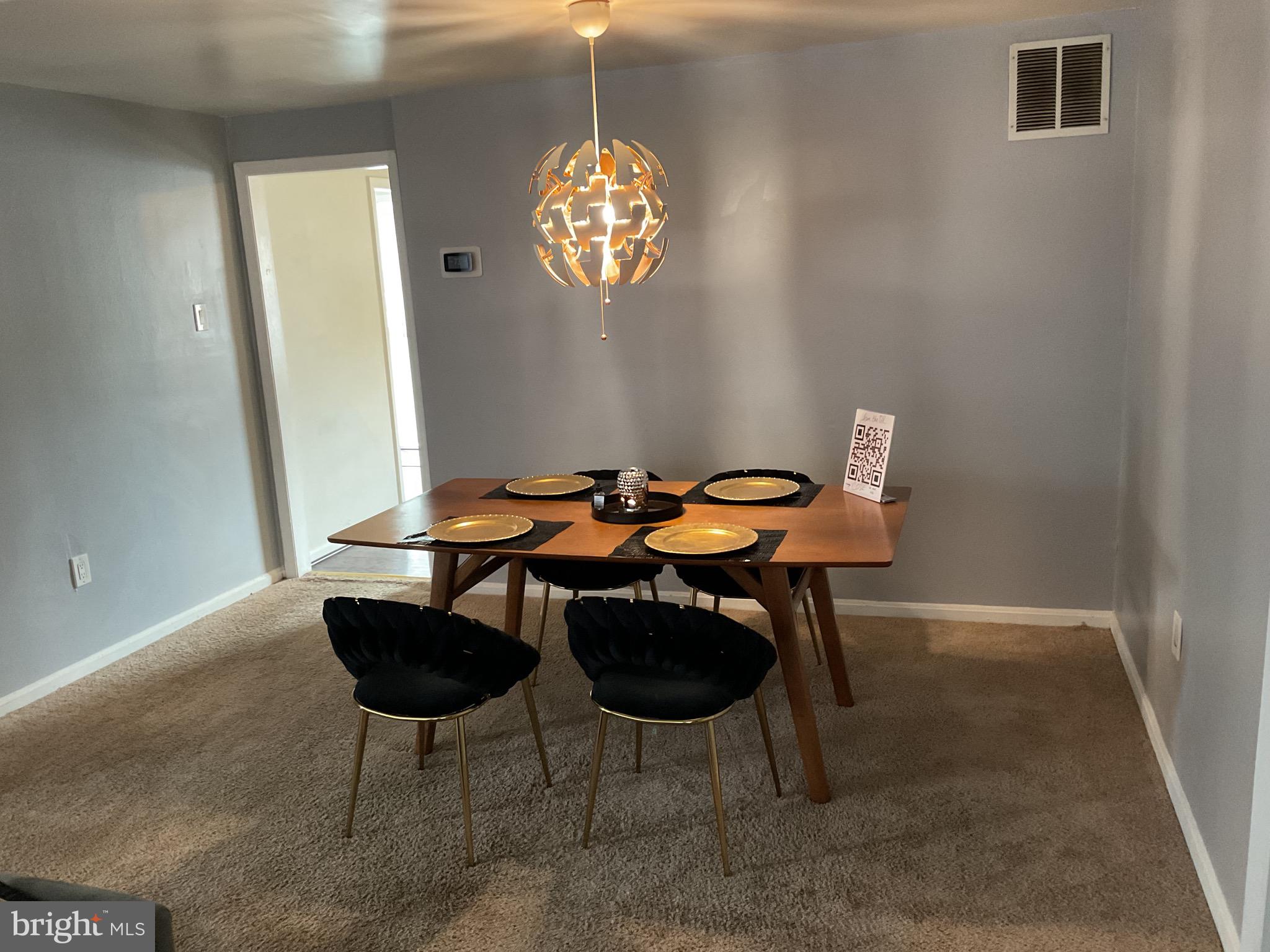 PINEWOOD HILL - Residential