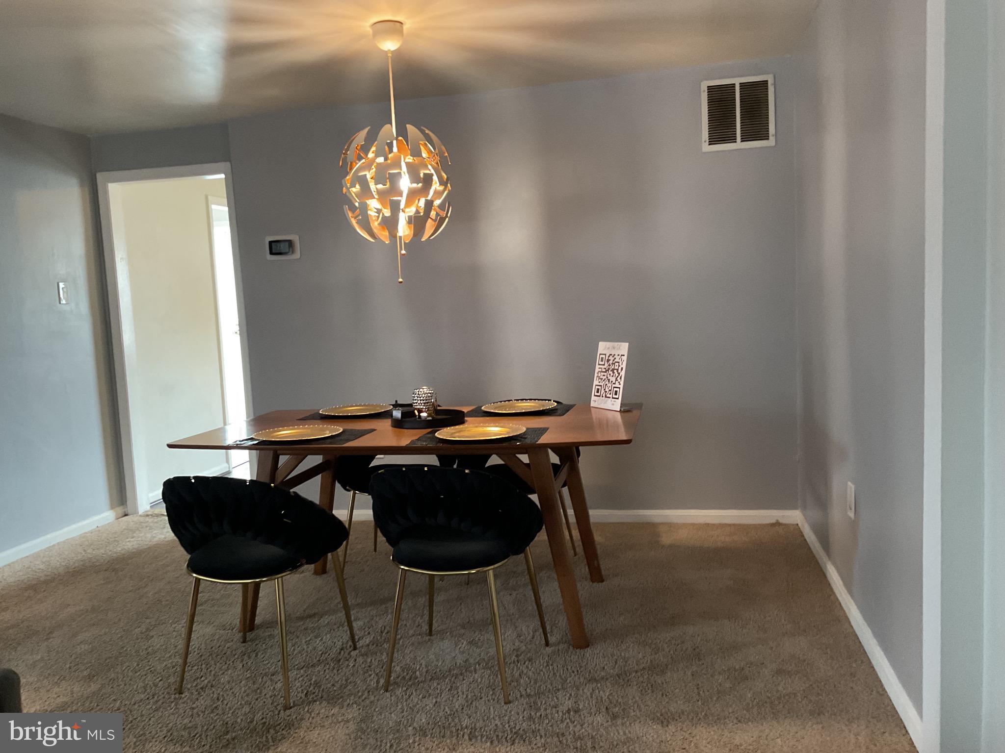 PINEWOOD HILL - Residential