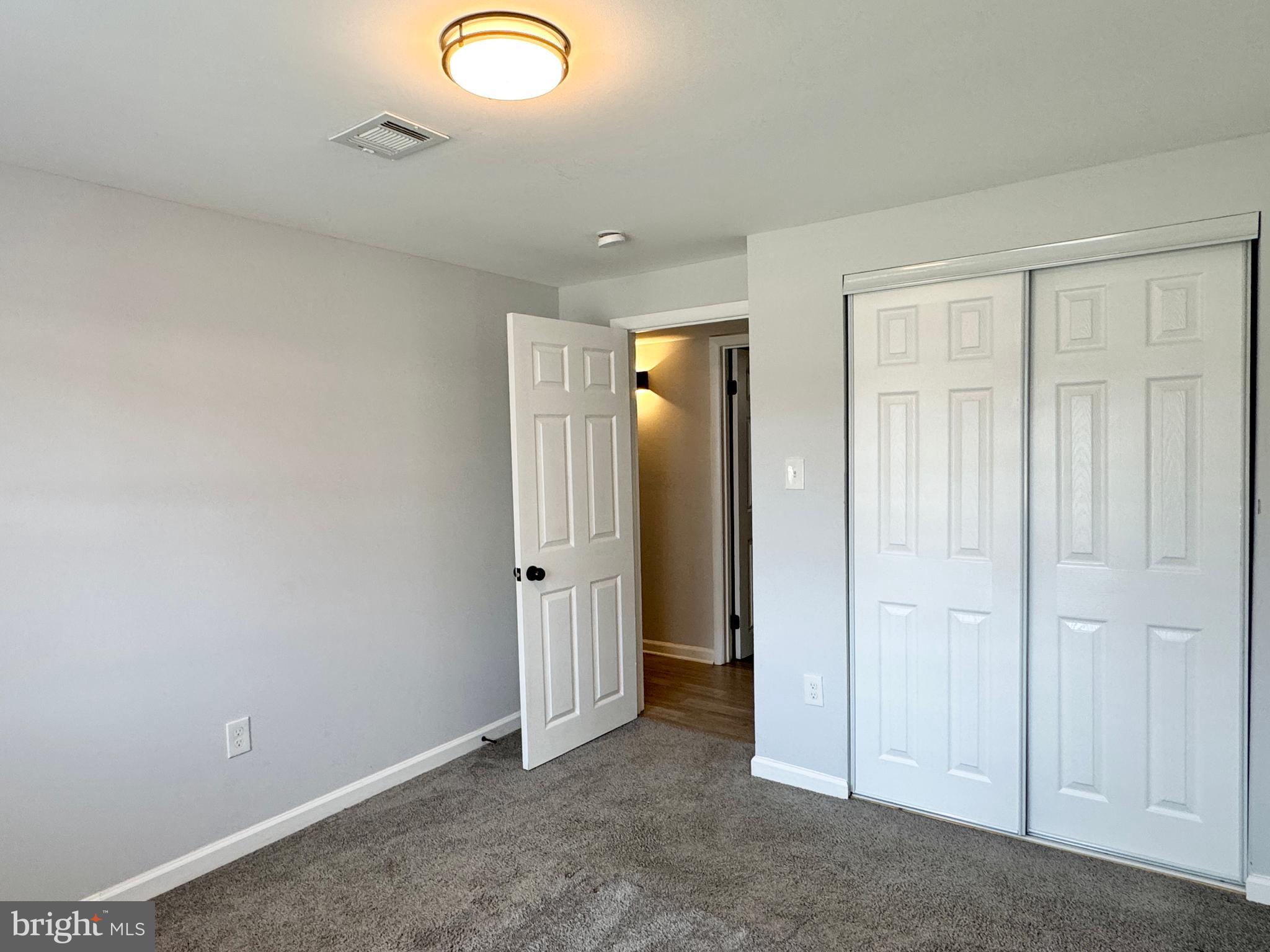 DALE CITY - Residential Lease