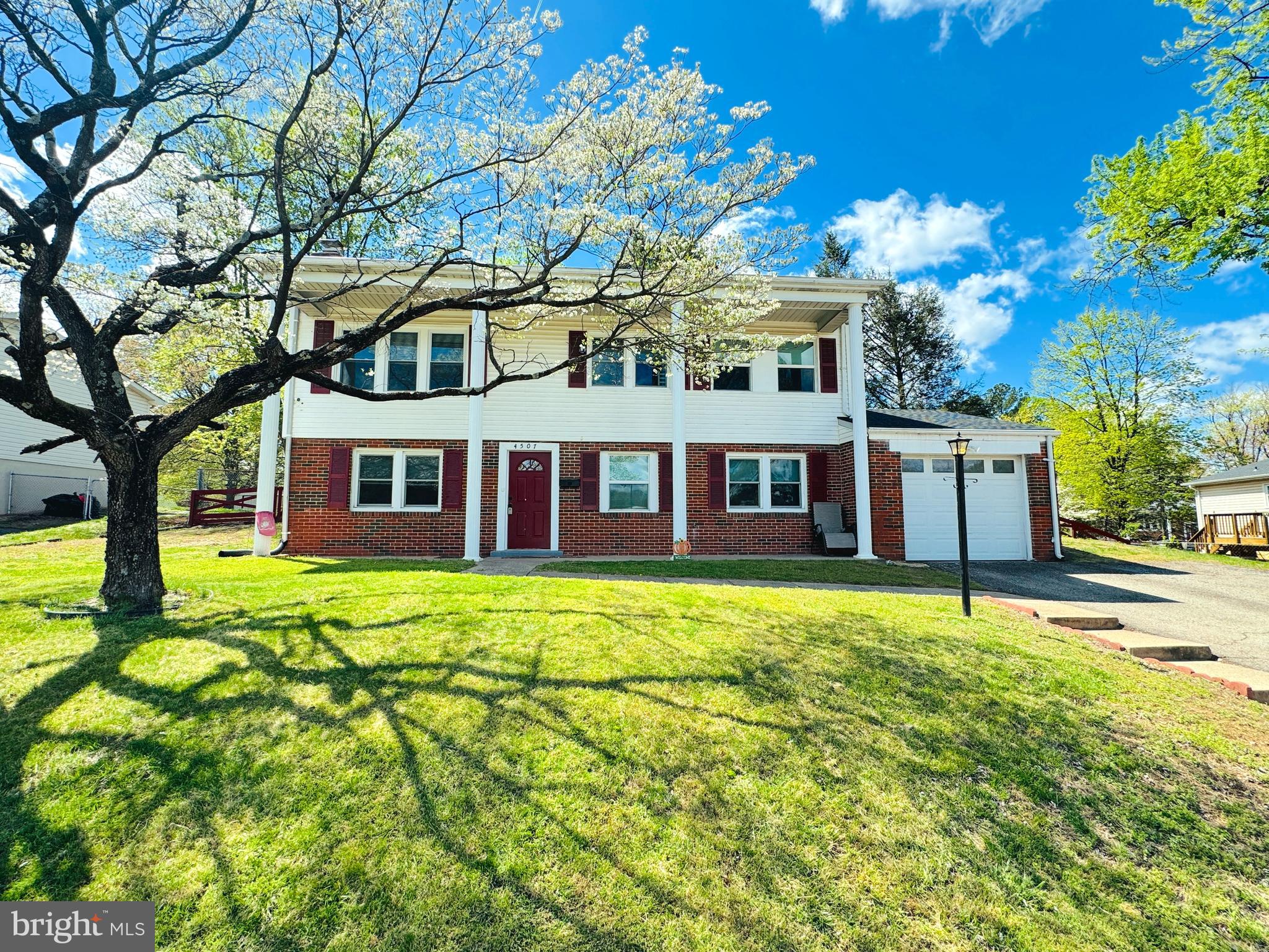 DALE CITY - Residential Lease