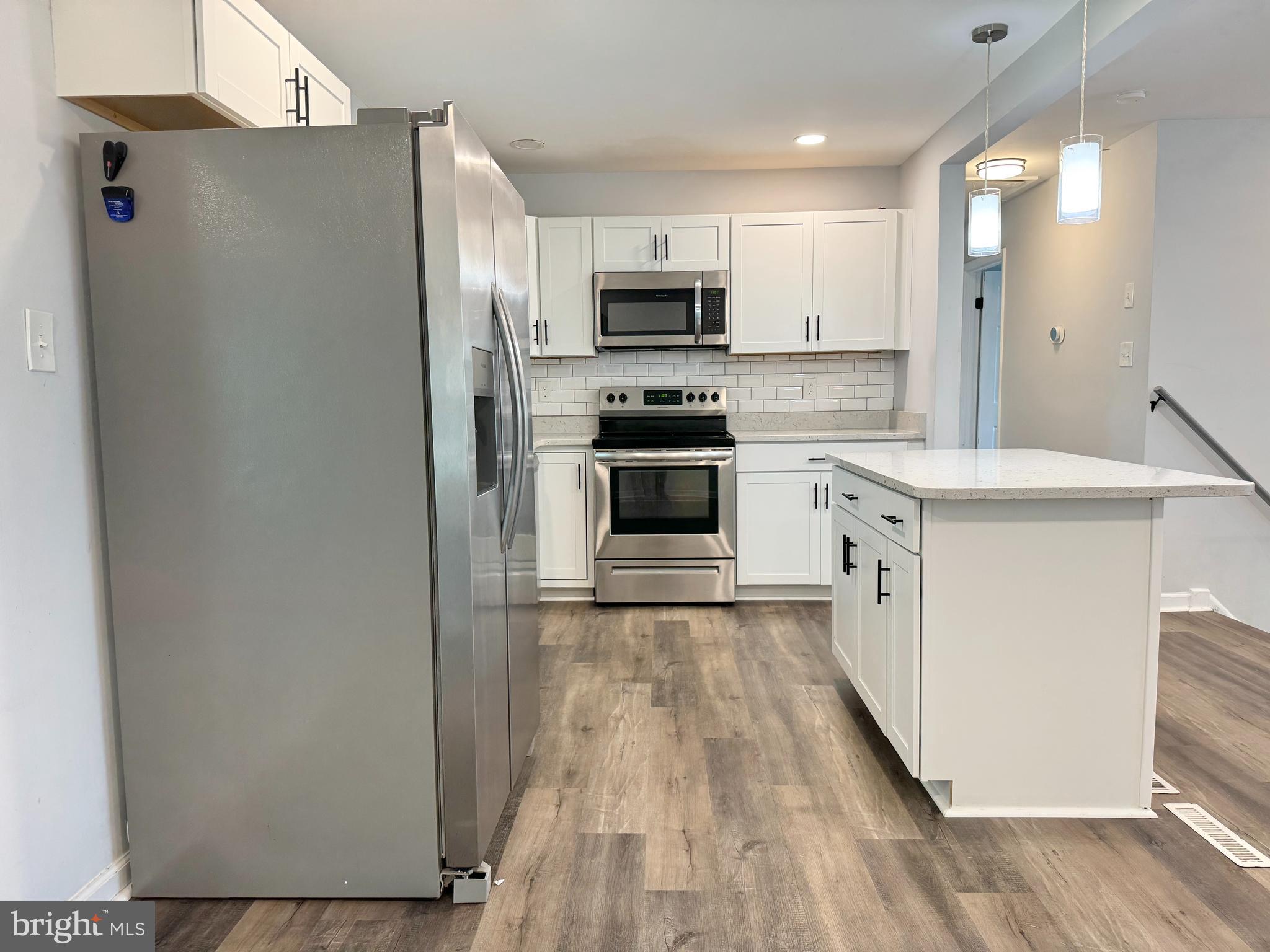 DALE CITY - Residential Lease