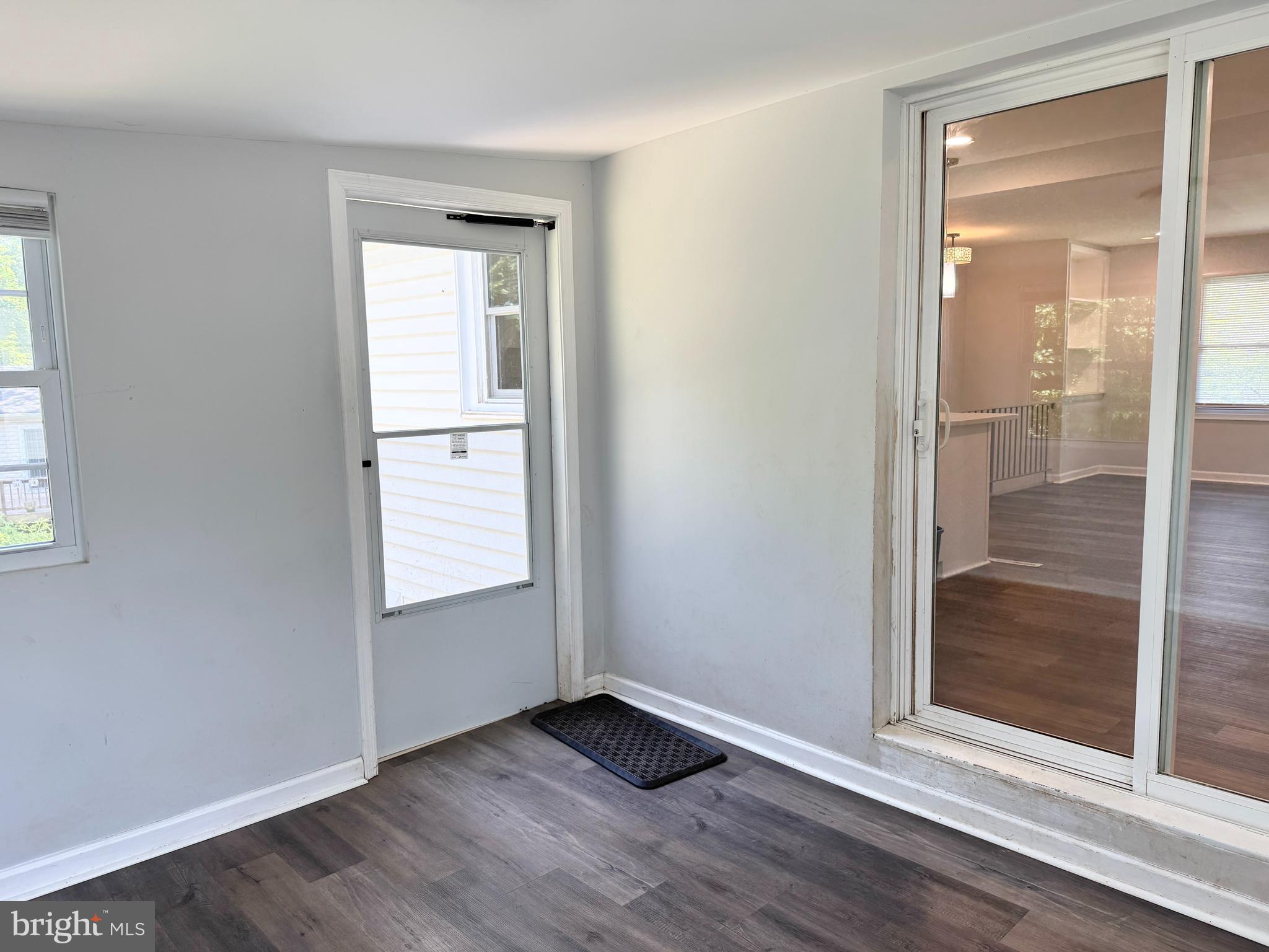 DALE CITY - Residential Lease