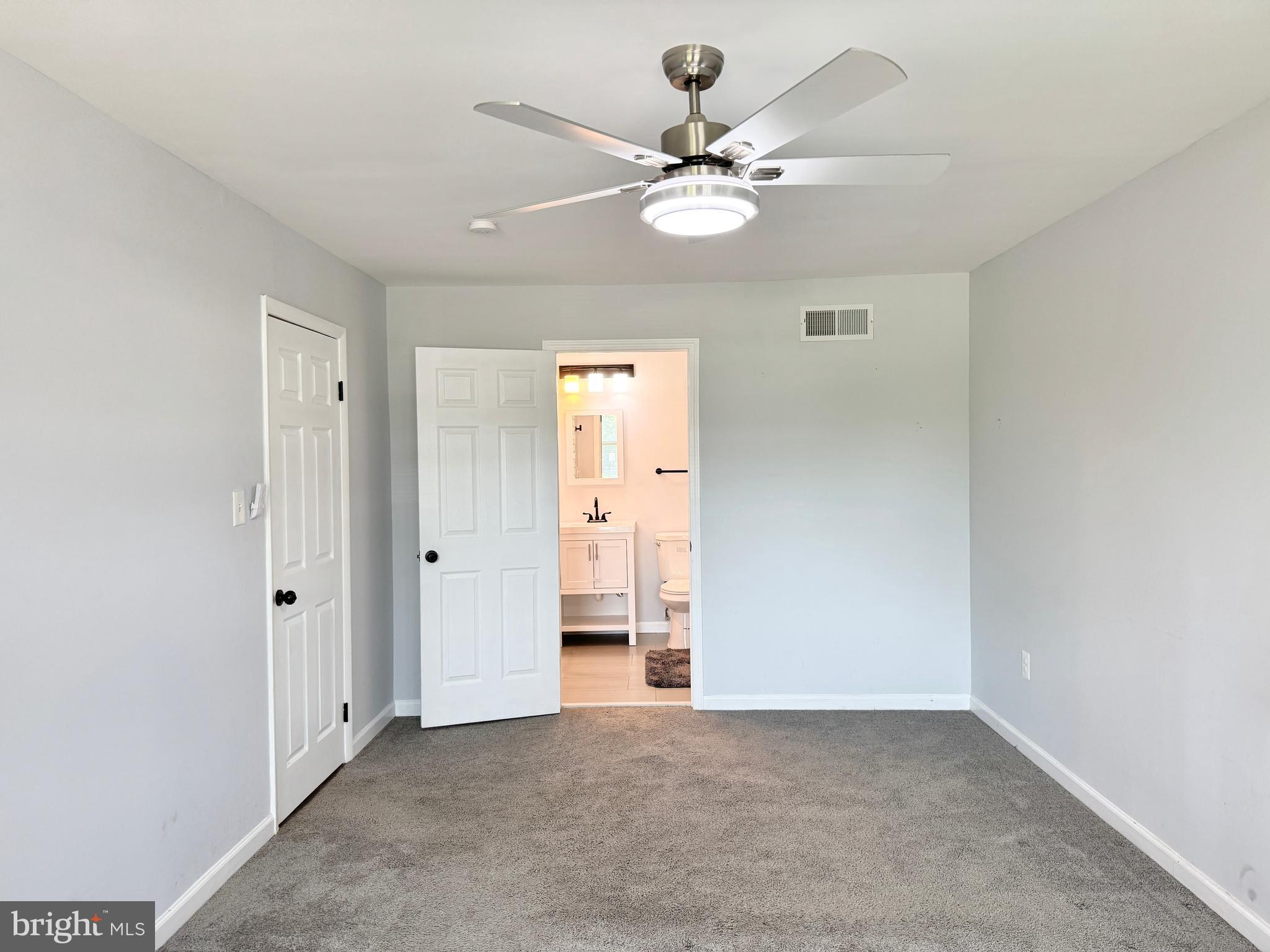 DALE CITY - Residential Lease