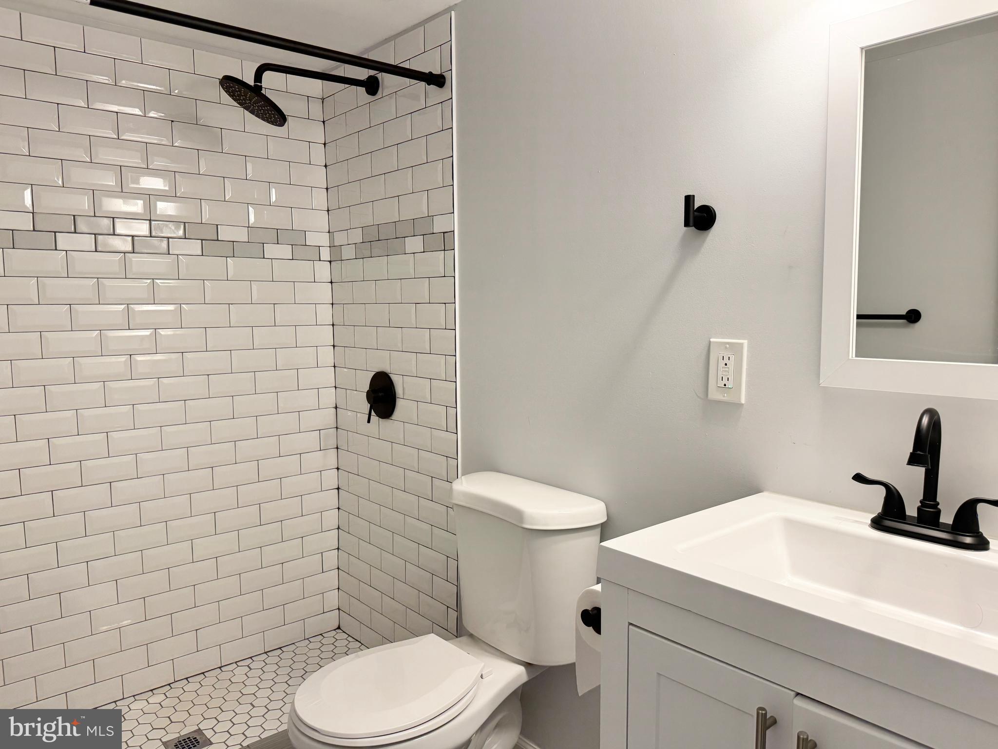 DALE CITY - Residential Lease