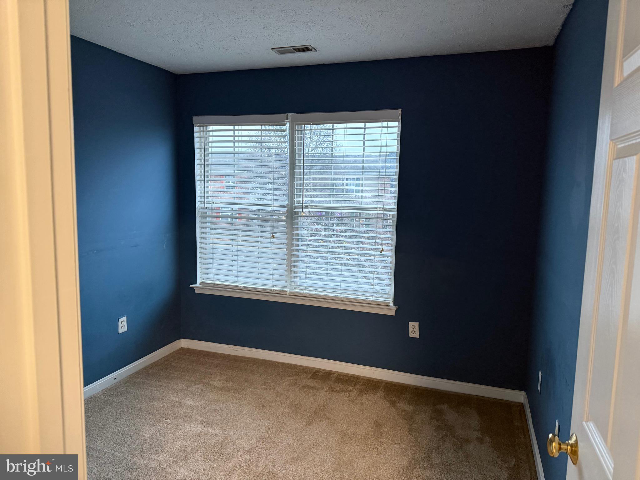 LAKEVIEW TOWNHOUSES - Residential