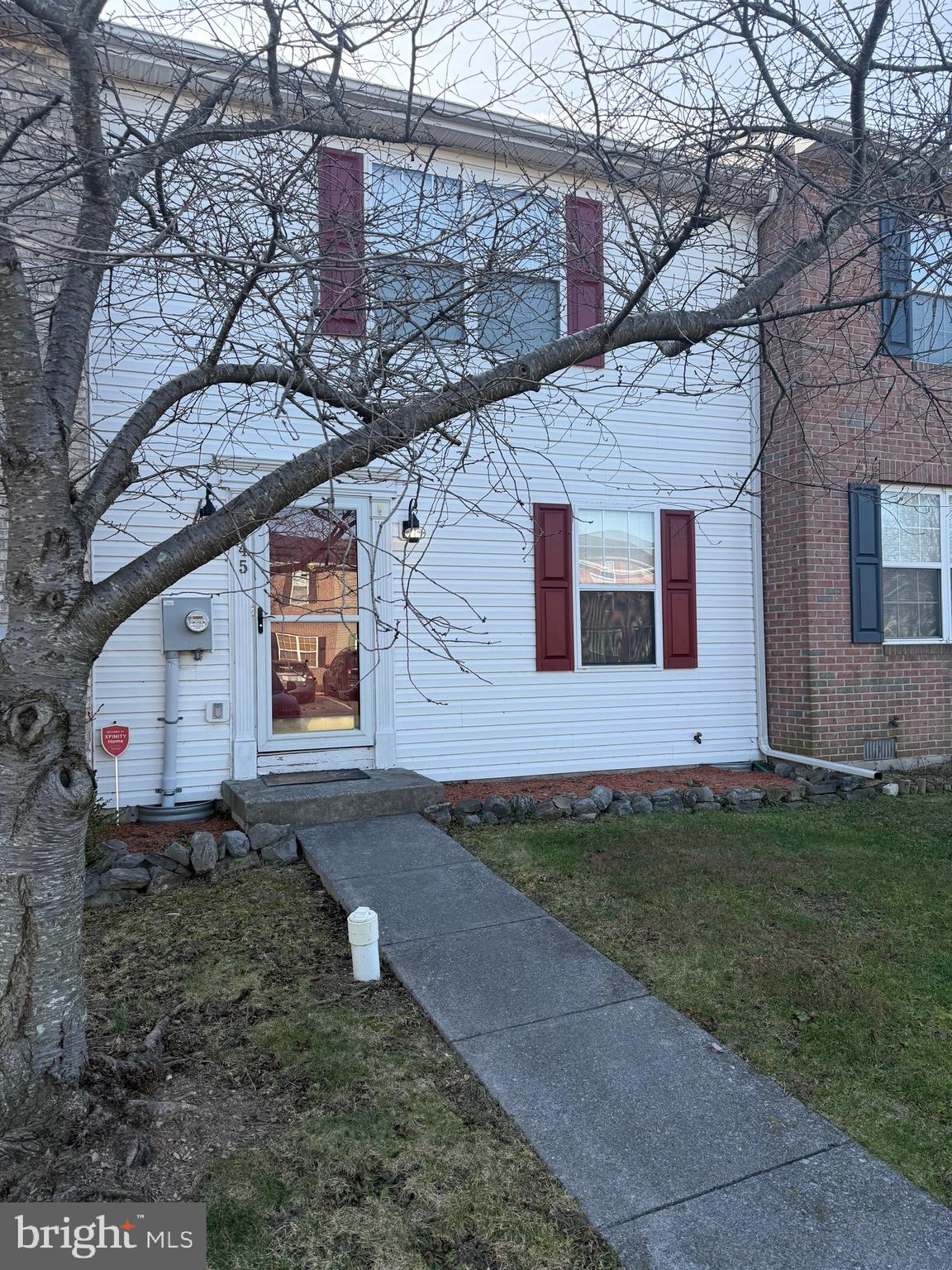 LAKEVIEW TOWNHOUSES - Residential