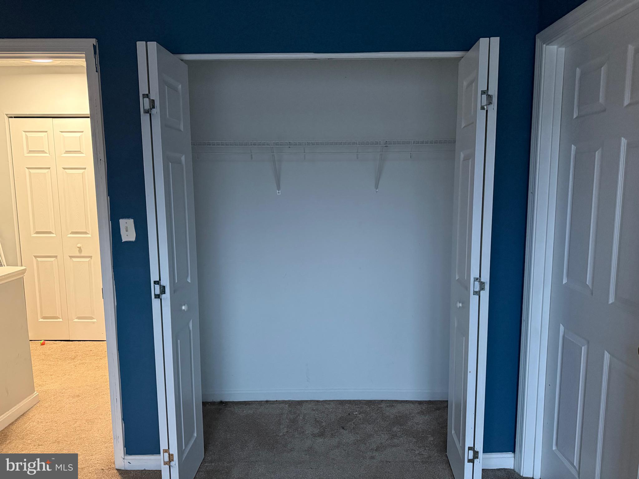 LAKEVIEW TOWNHOUSES - Residential