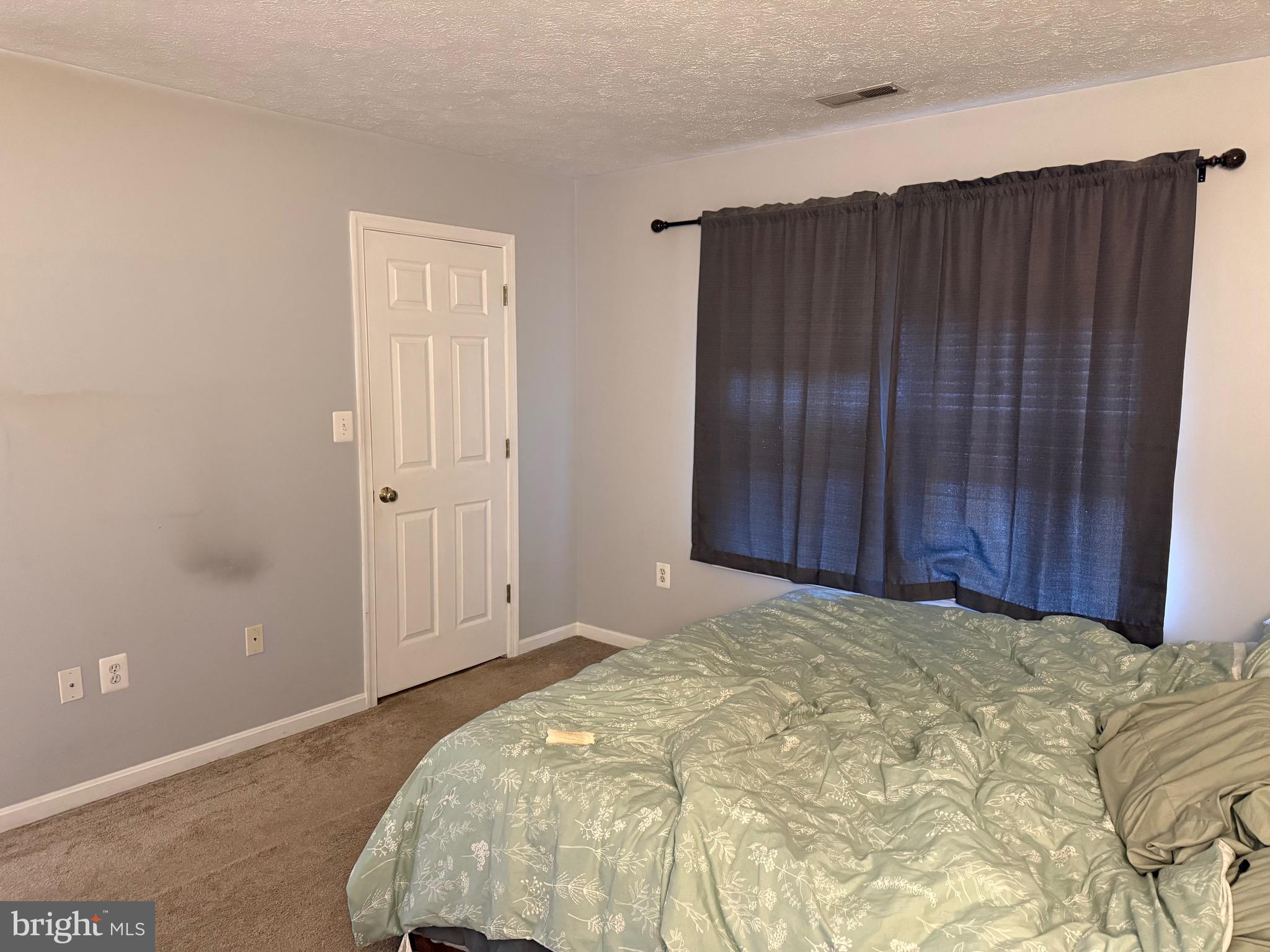 LAKEVIEW TOWNHOUSES - Residential