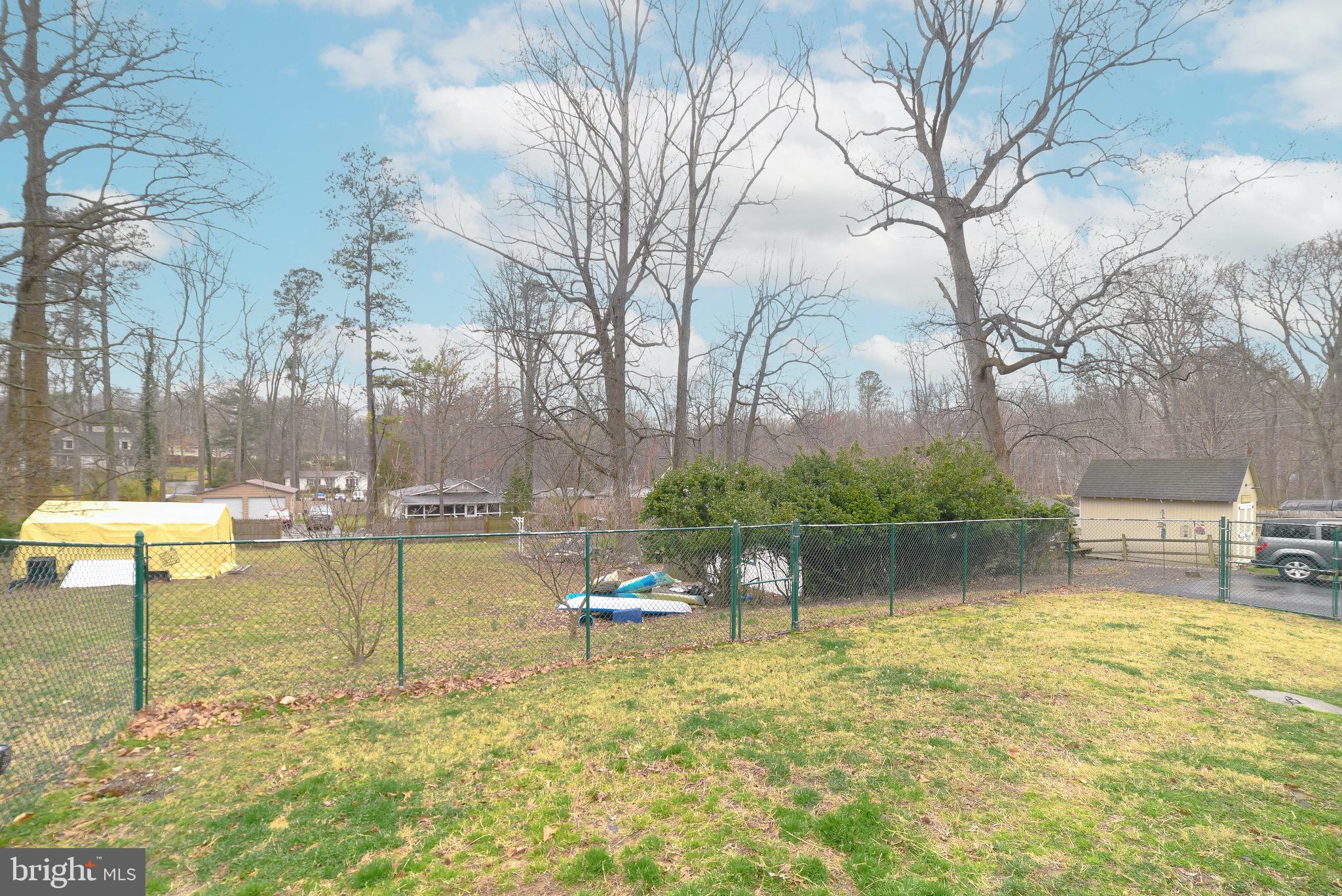 LONG BEACH - Residential