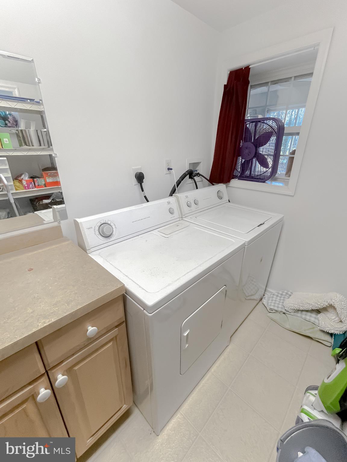 LONG BEACH - Residential