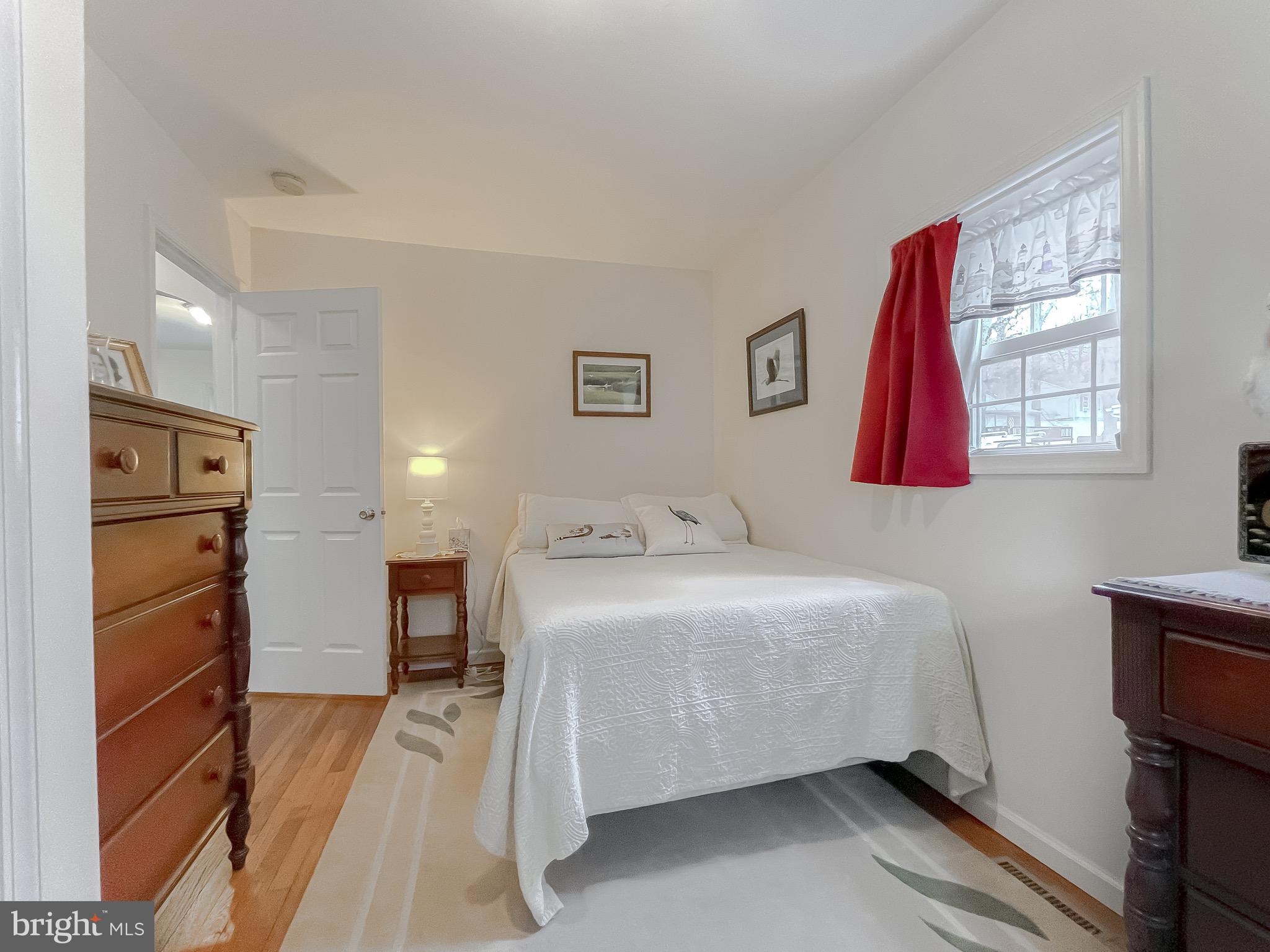 LONG BEACH - Residential