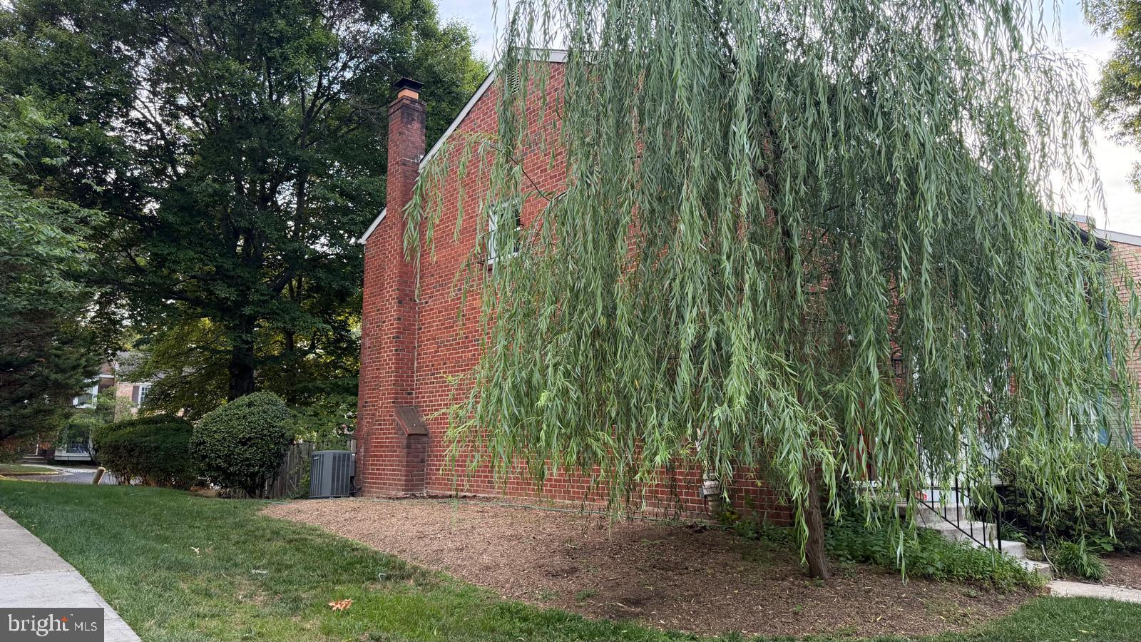 1501 CARLYLE DRIVE
