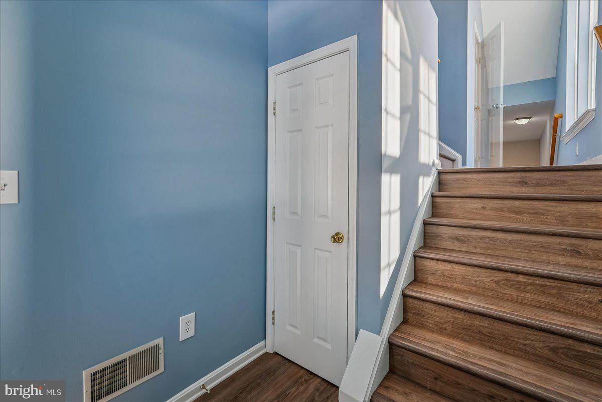 43771 MAISON BLANC SQUARE