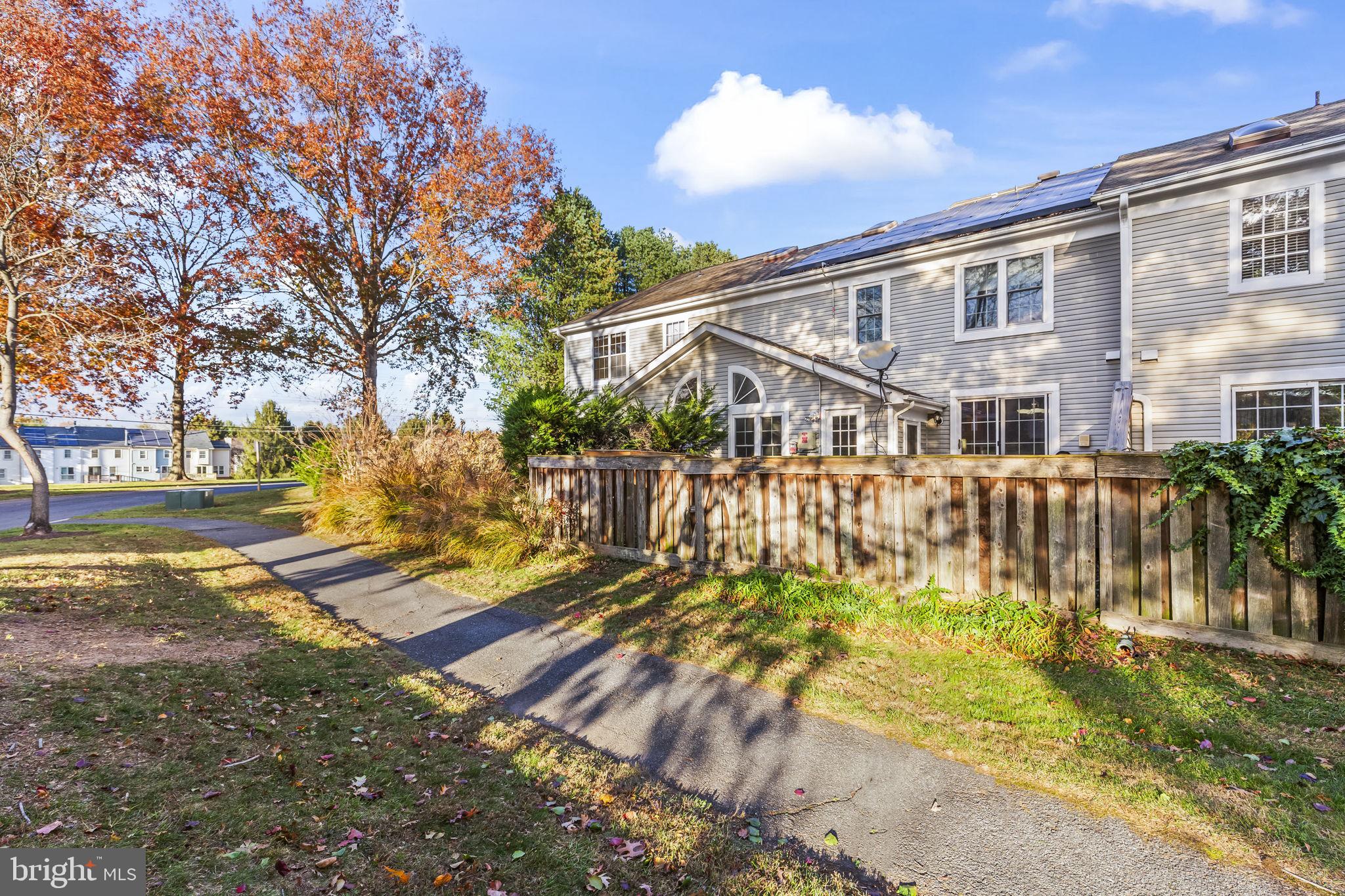 MEADOWGATE - Residential