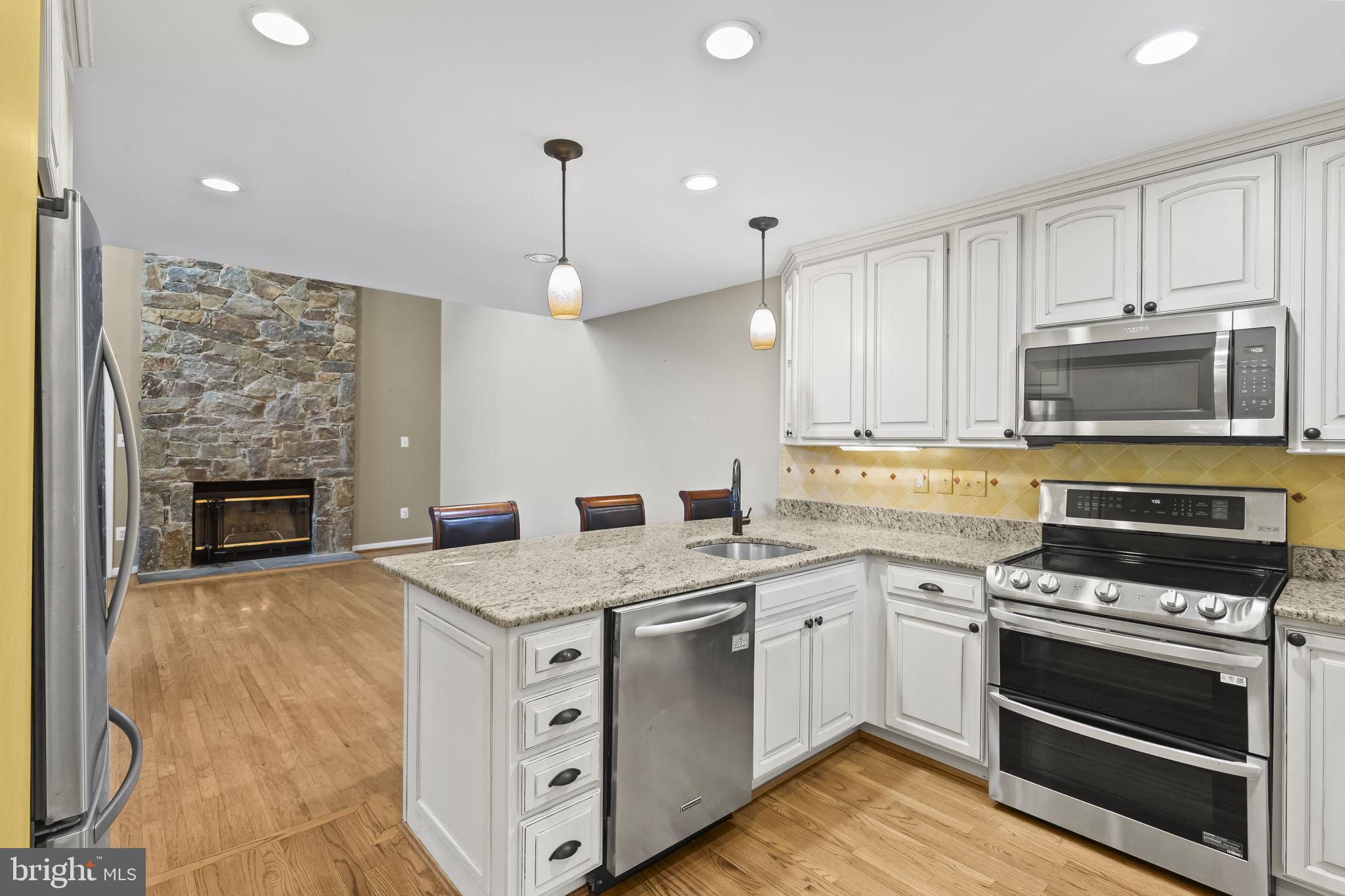 MEADOWGATE - Residential