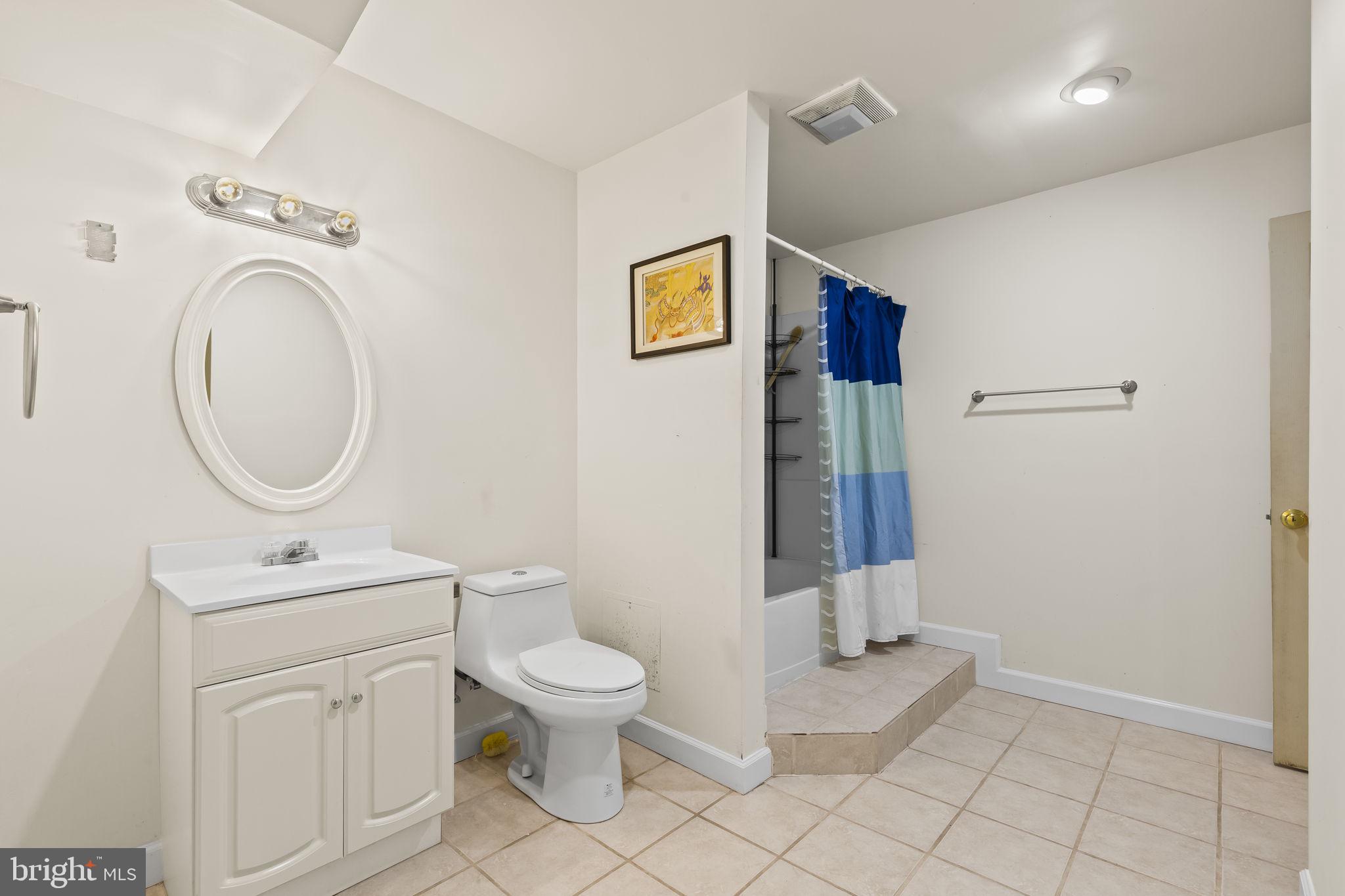 MEADOWGATE - Residential