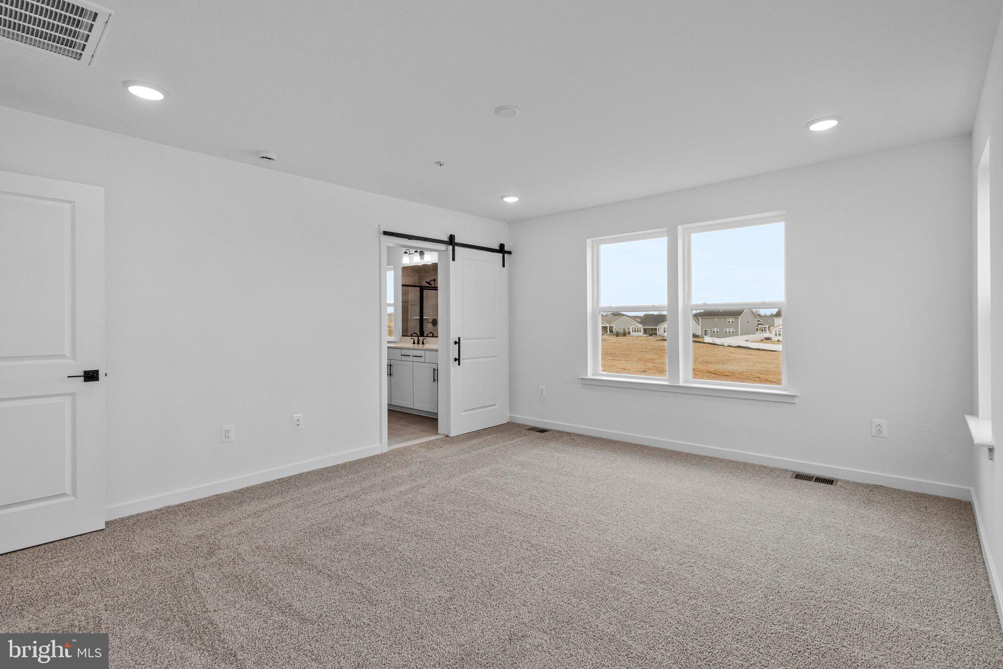 ELMWOOD FARM - Residential