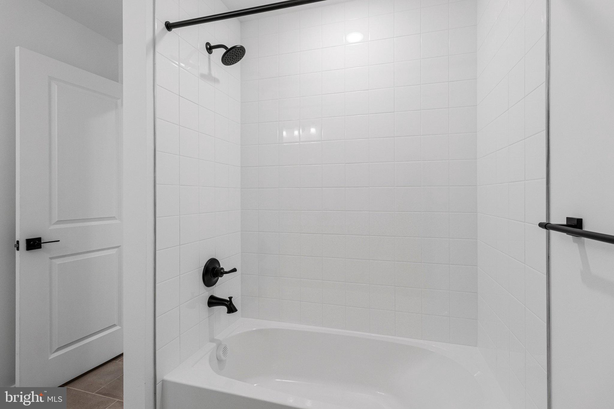 ELMWOOD FARM - Residential