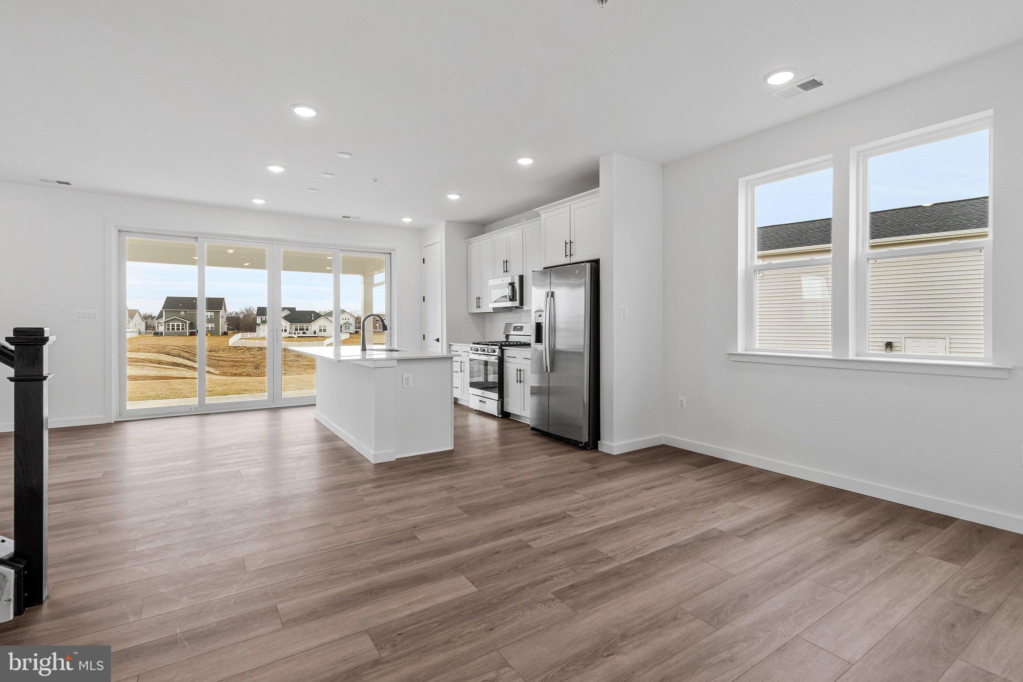 ELMWOOD FARM - Residential