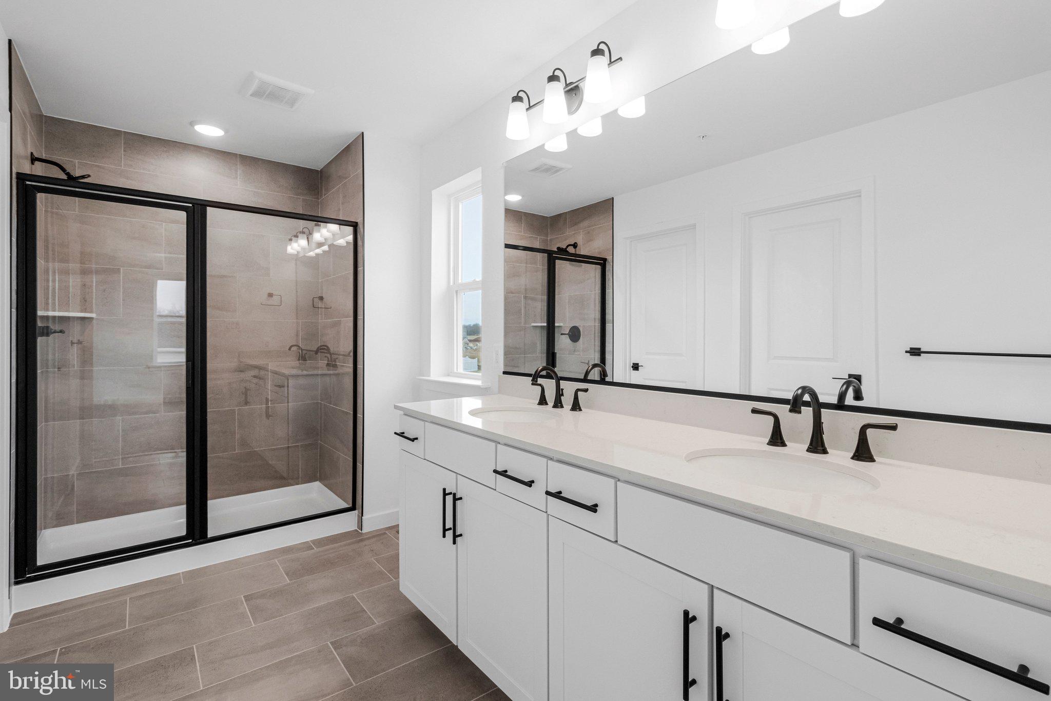 ELMWOOD FARM - Residential