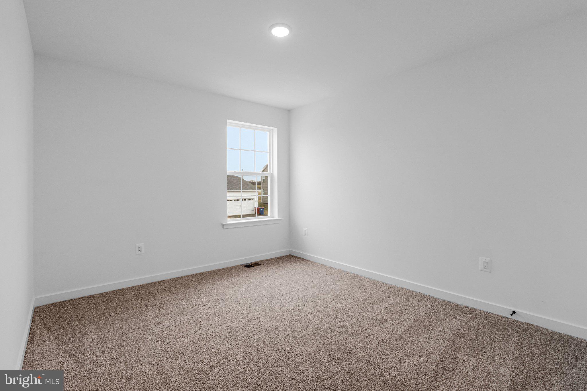 ELMWOOD FARM - Residential