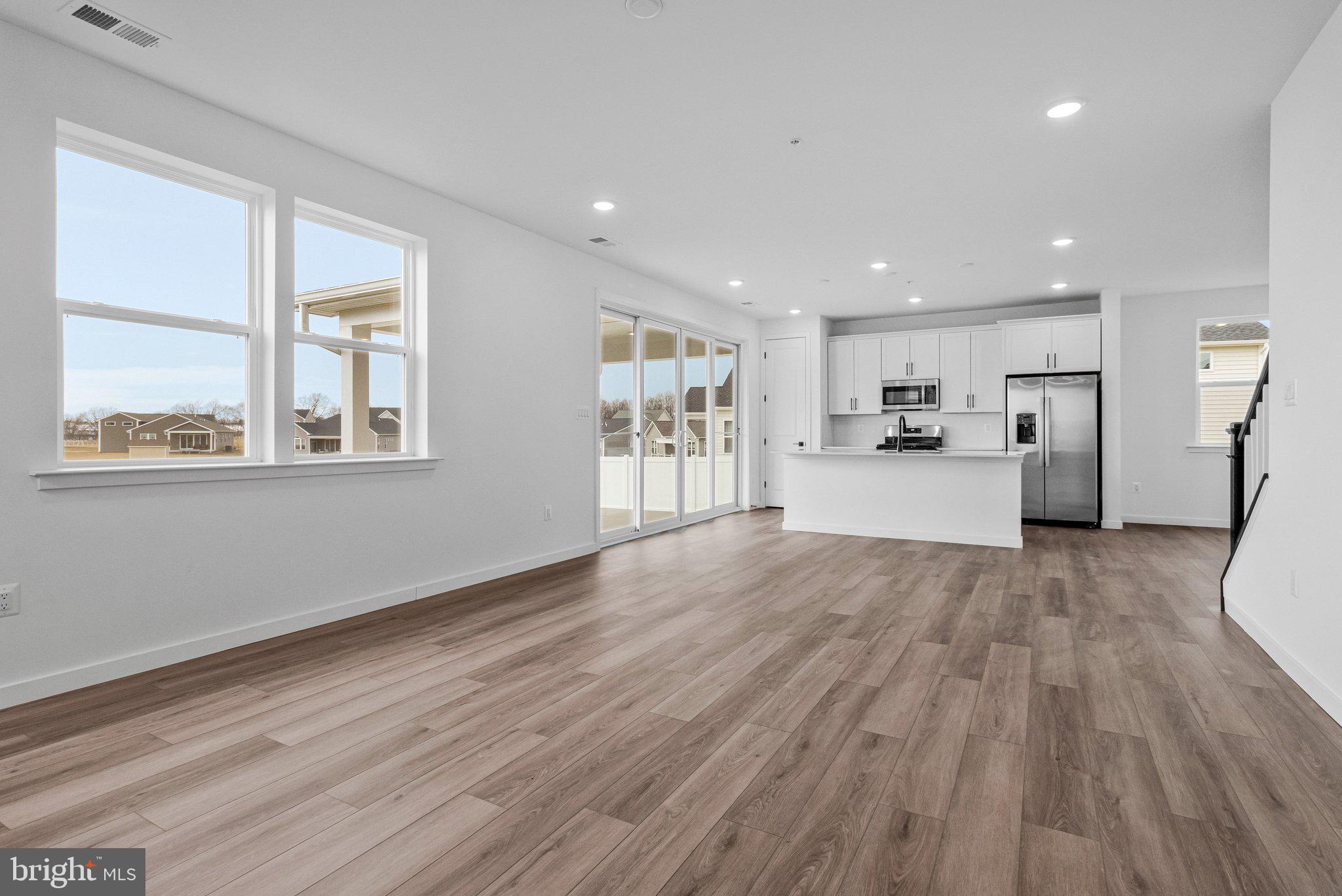 ELMWOOD FARM - Residential