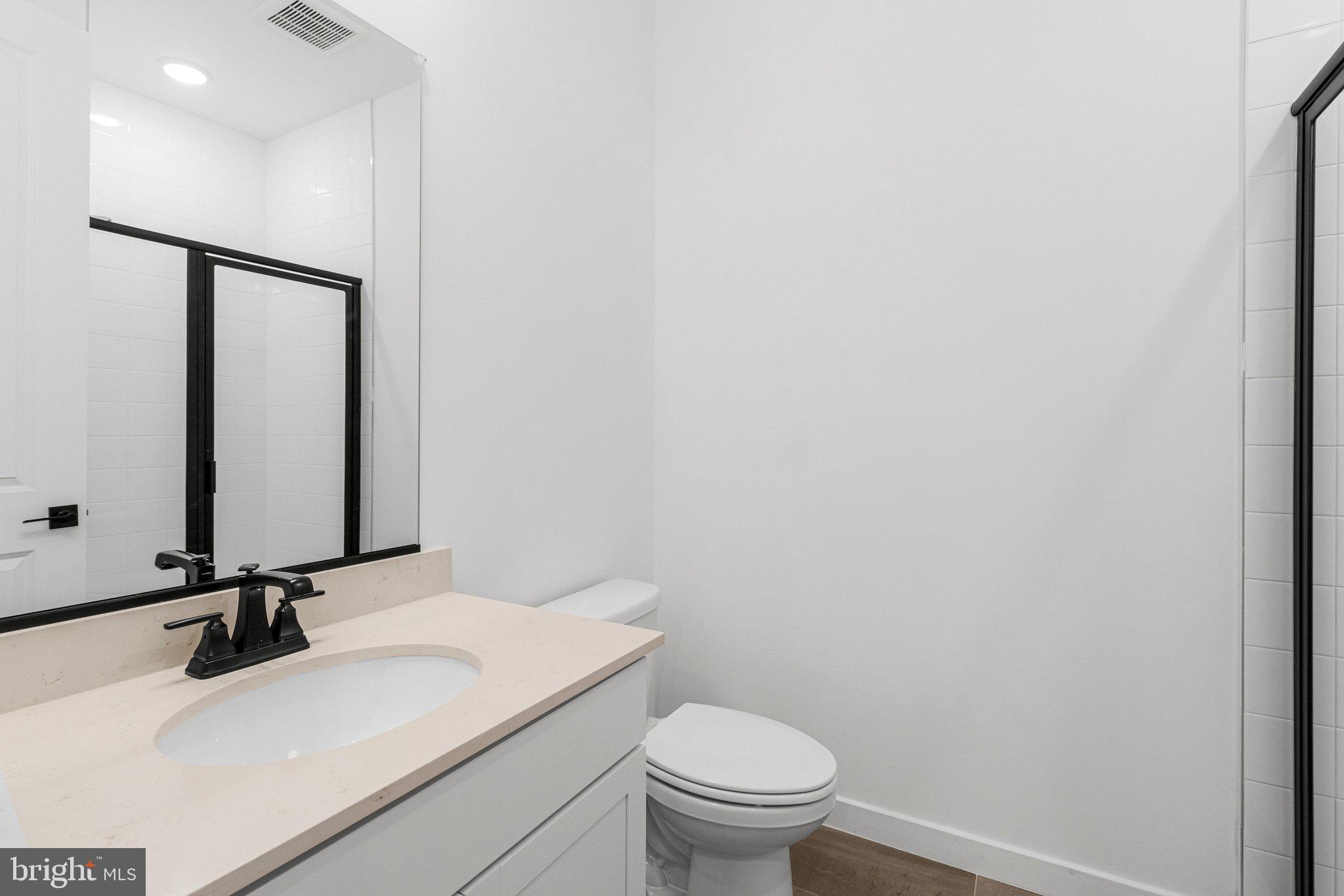 ELMWOOD FARM - Residential