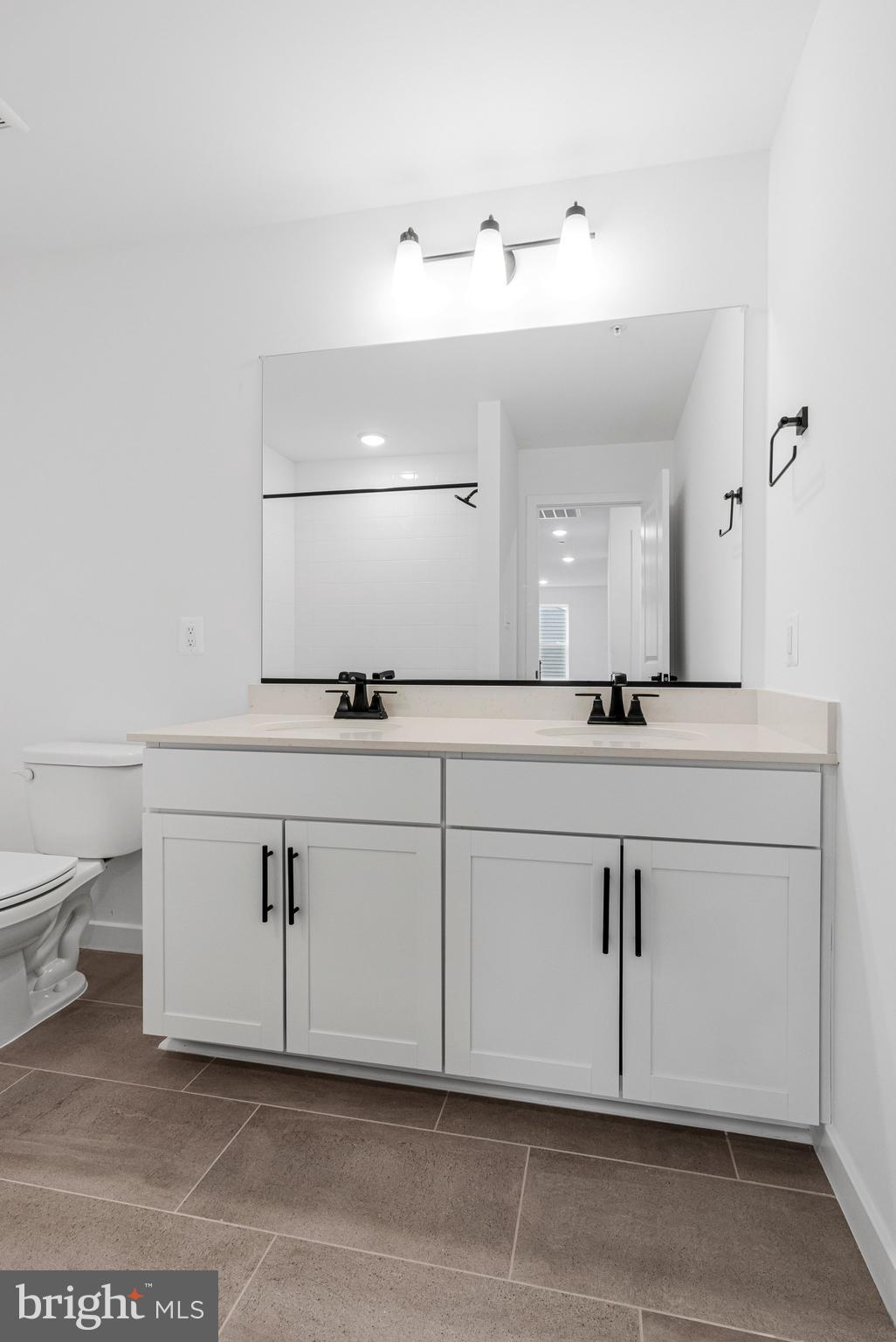 ELMWOOD FARM - Residential