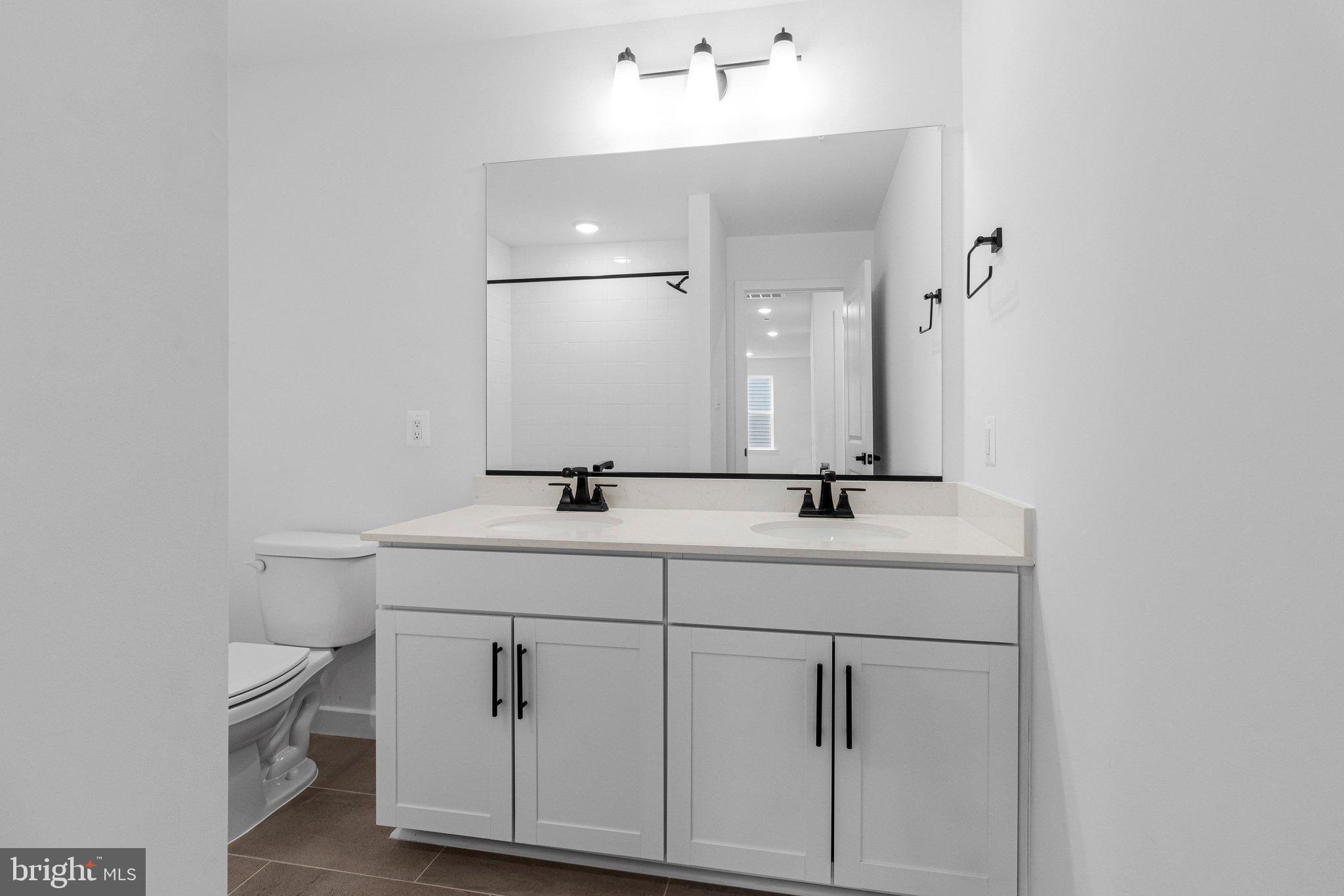 ELMWOOD FARM - Residential