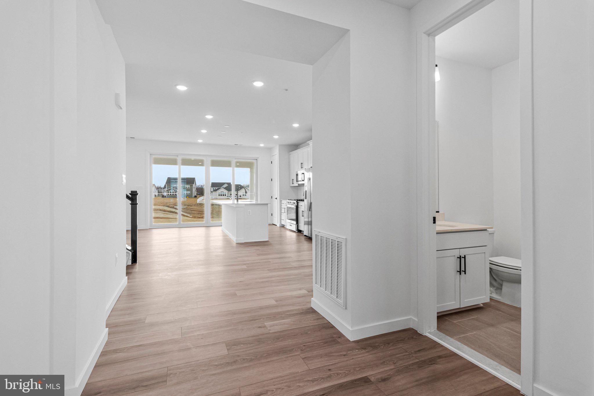 ELMWOOD FARM - Residential