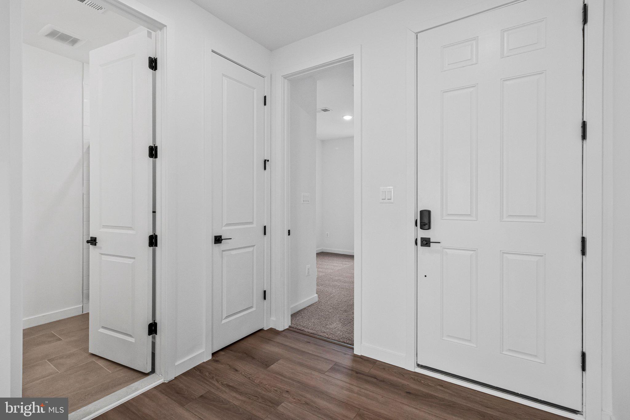 ELMWOOD FARM - Residential