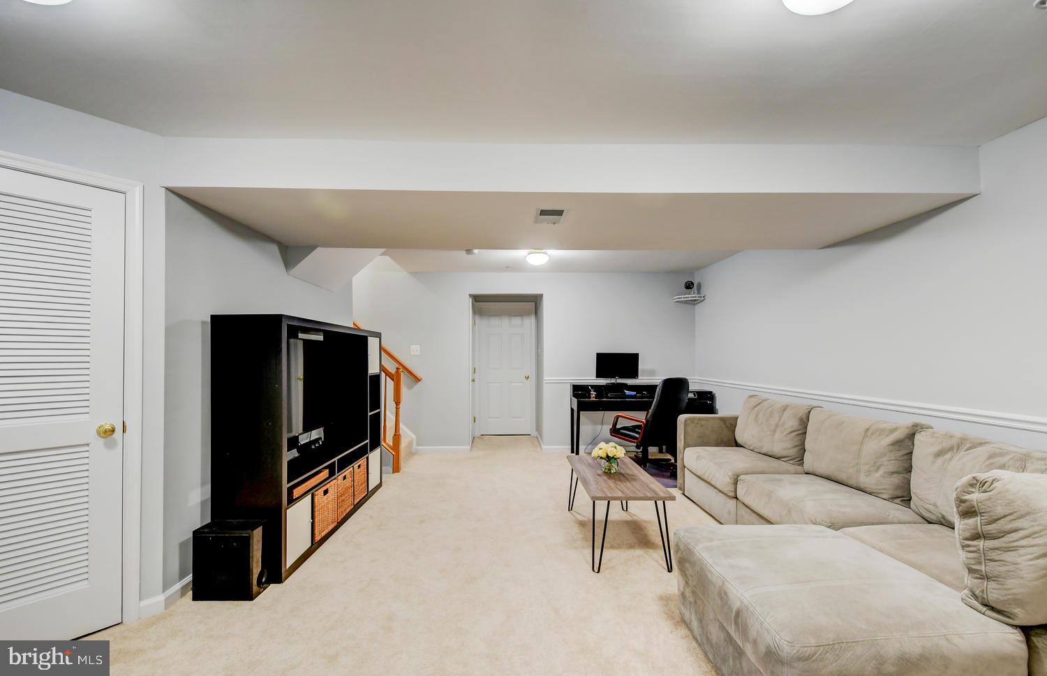 EATON SQUARE - Residential