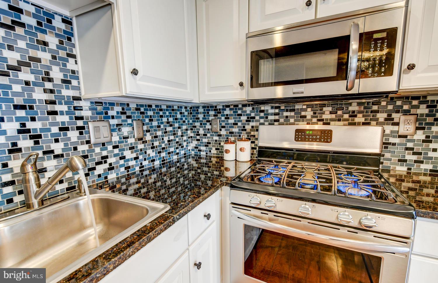 EATON SQUARE - Residential