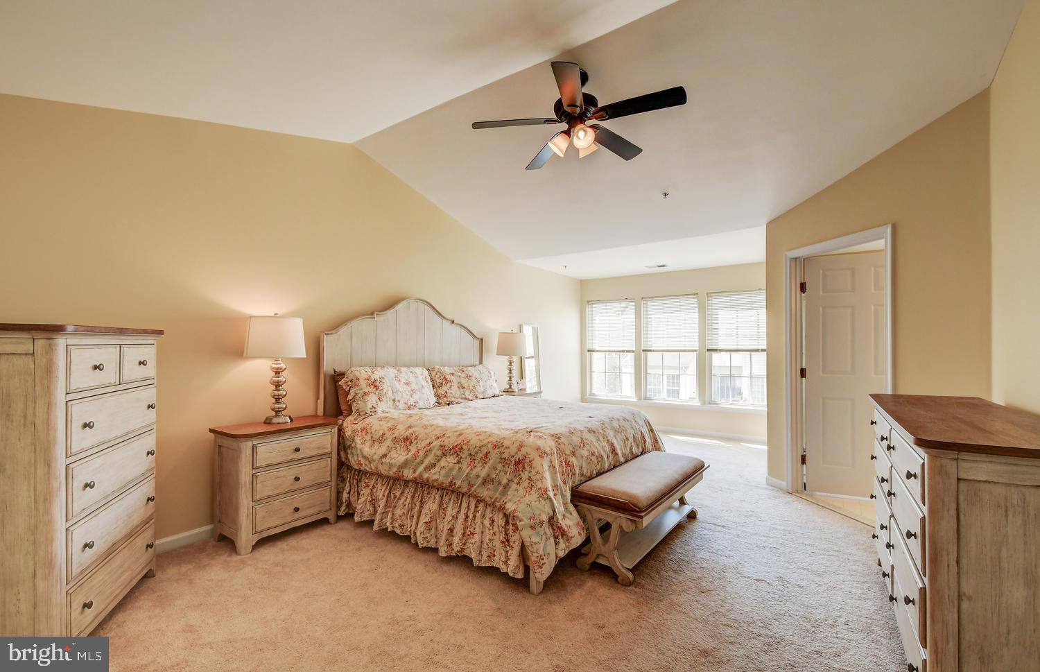 EATON SQUARE - Residential