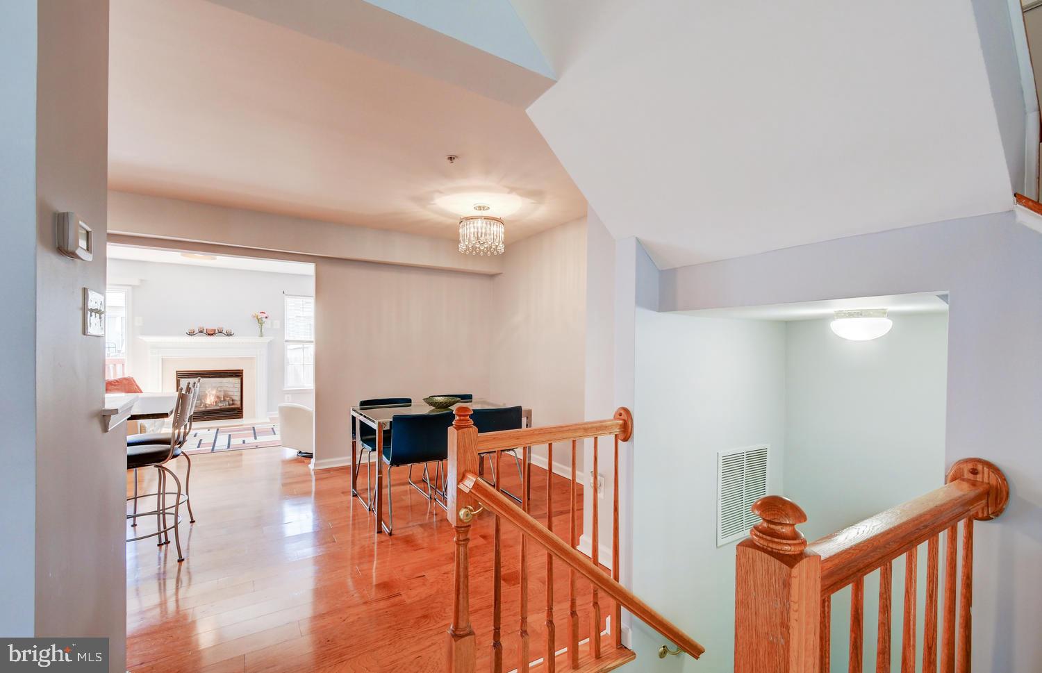 EATON SQUARE - Residential