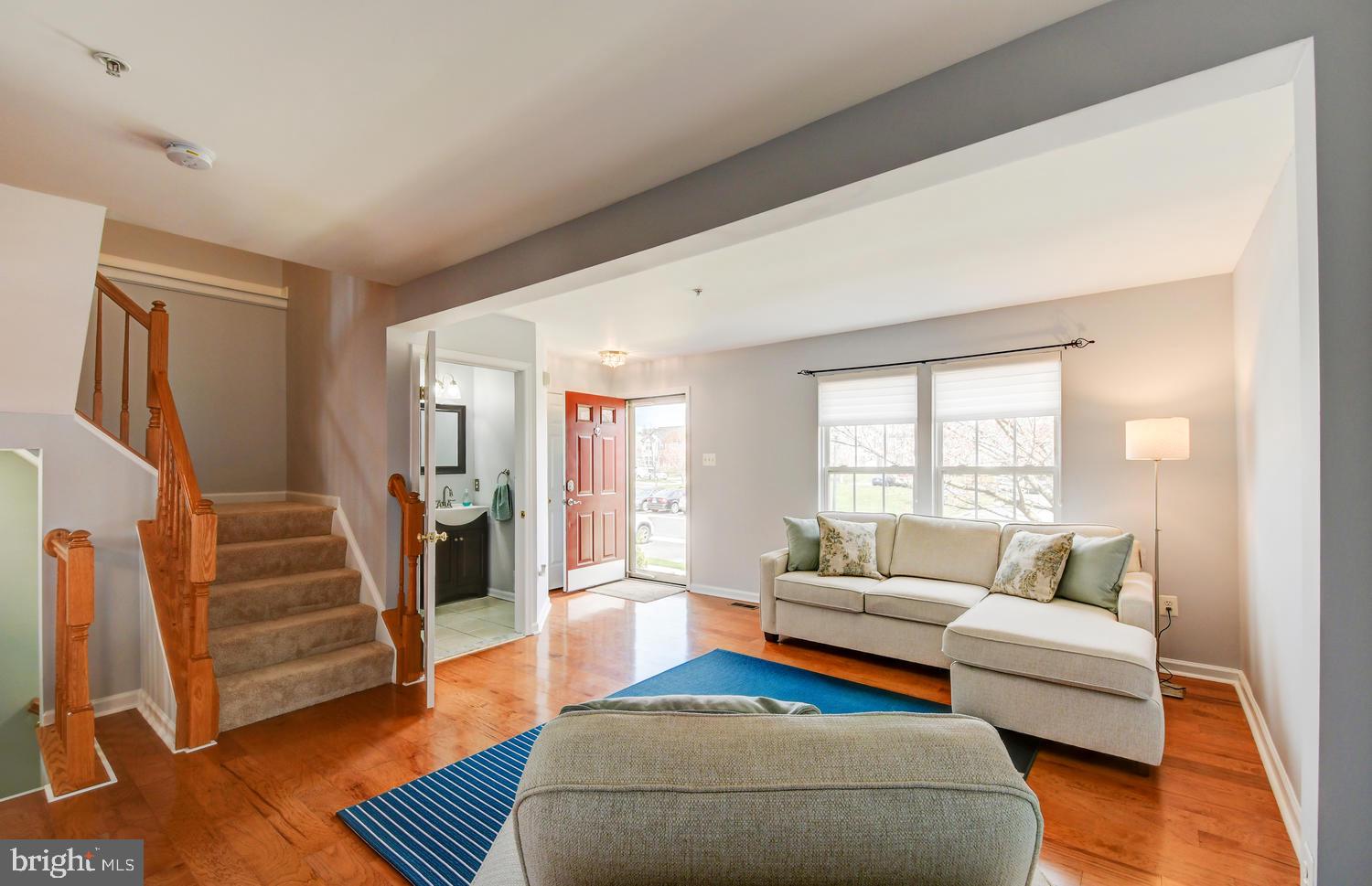 EATON SQUARE - Residential