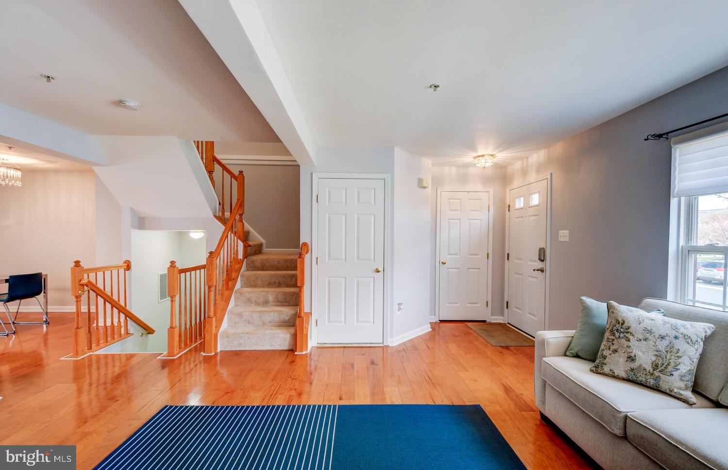 EATON SQUARE - Residential