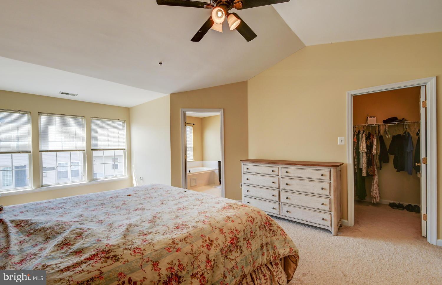 EATON SQUARE - Residential