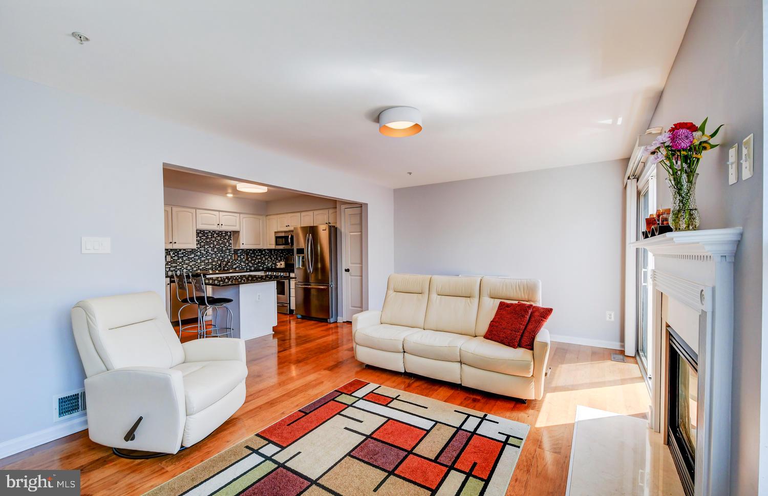 EATON SQUARE - Residential