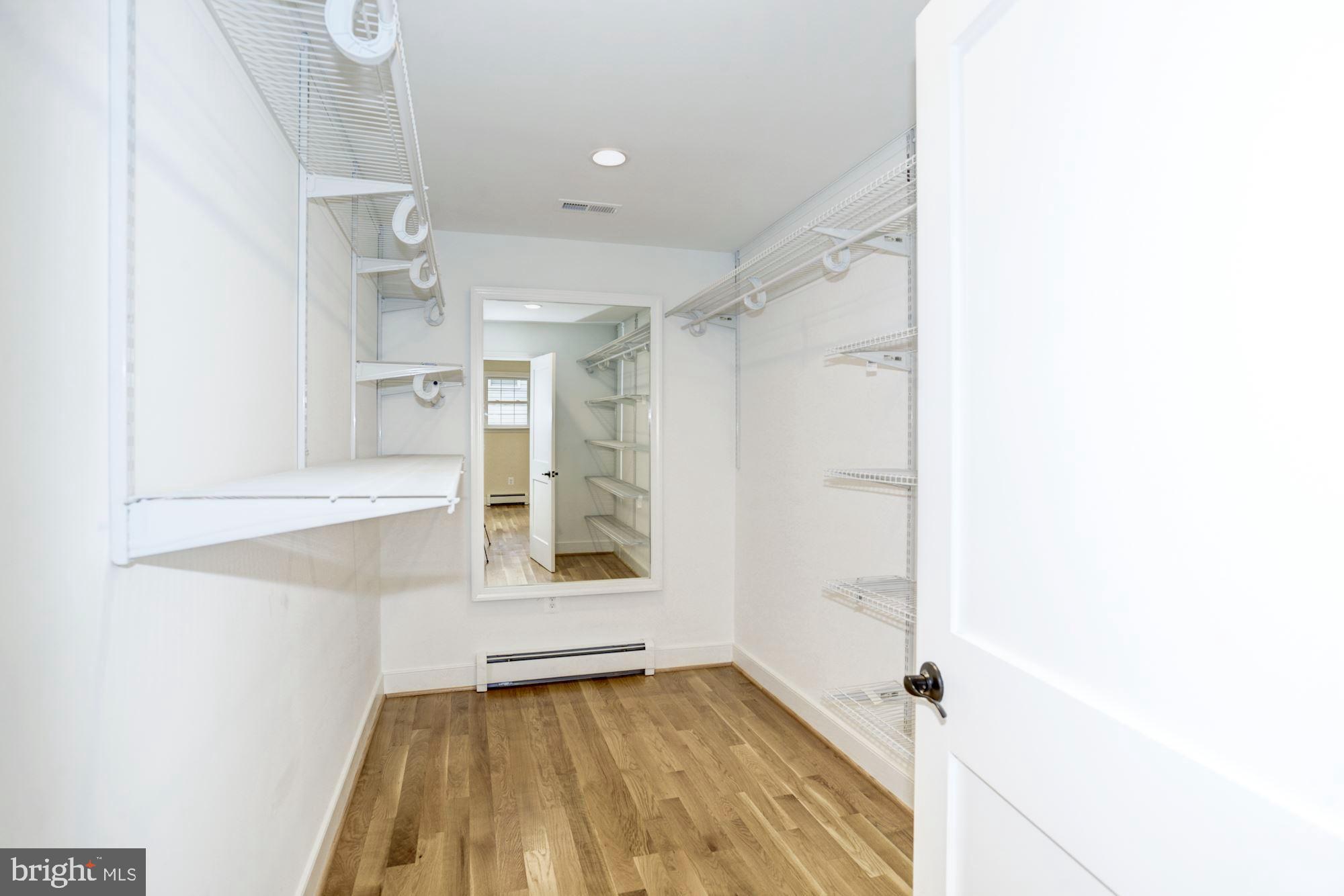 CLAREMONT - Residential