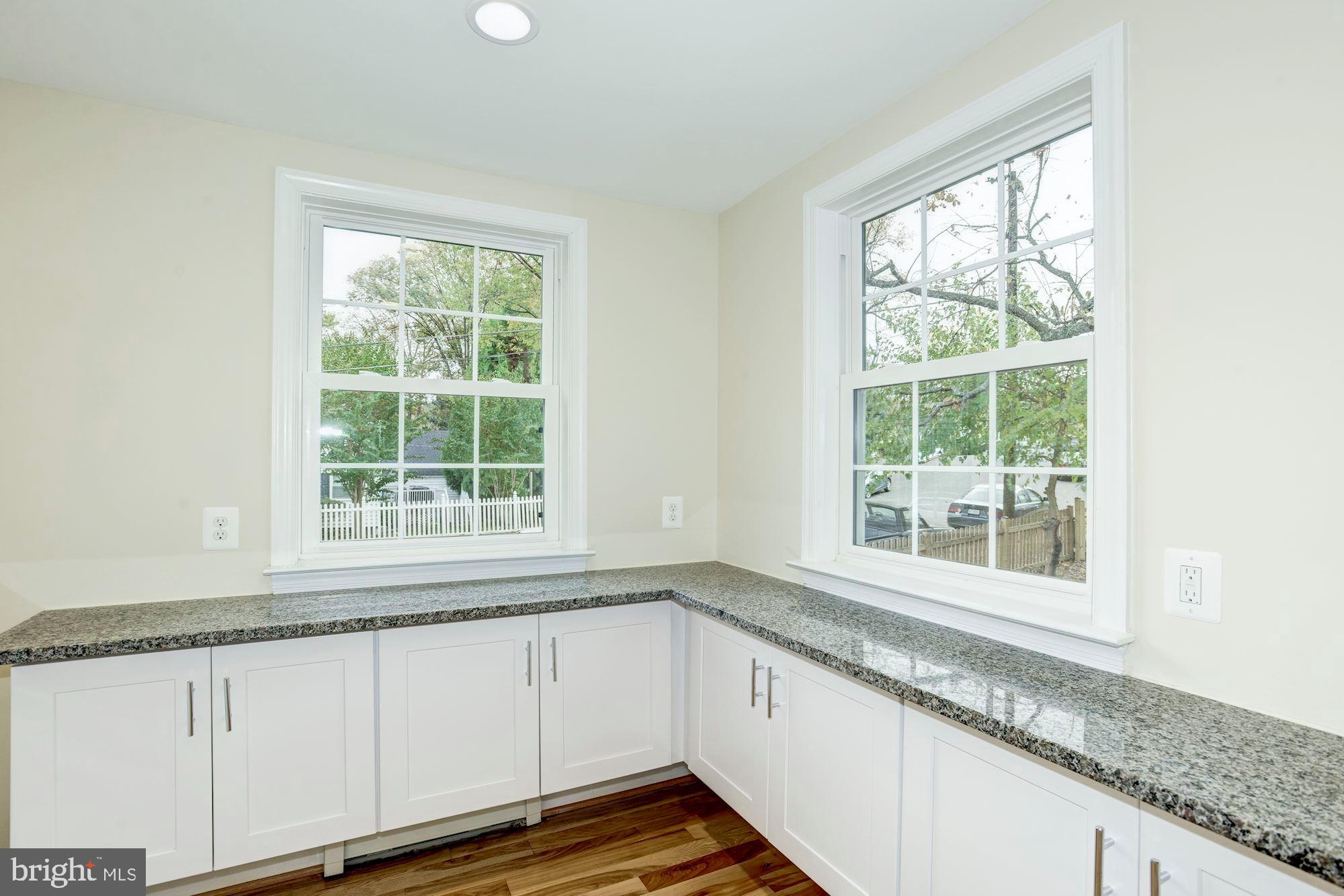 CLAREMONT - Residential