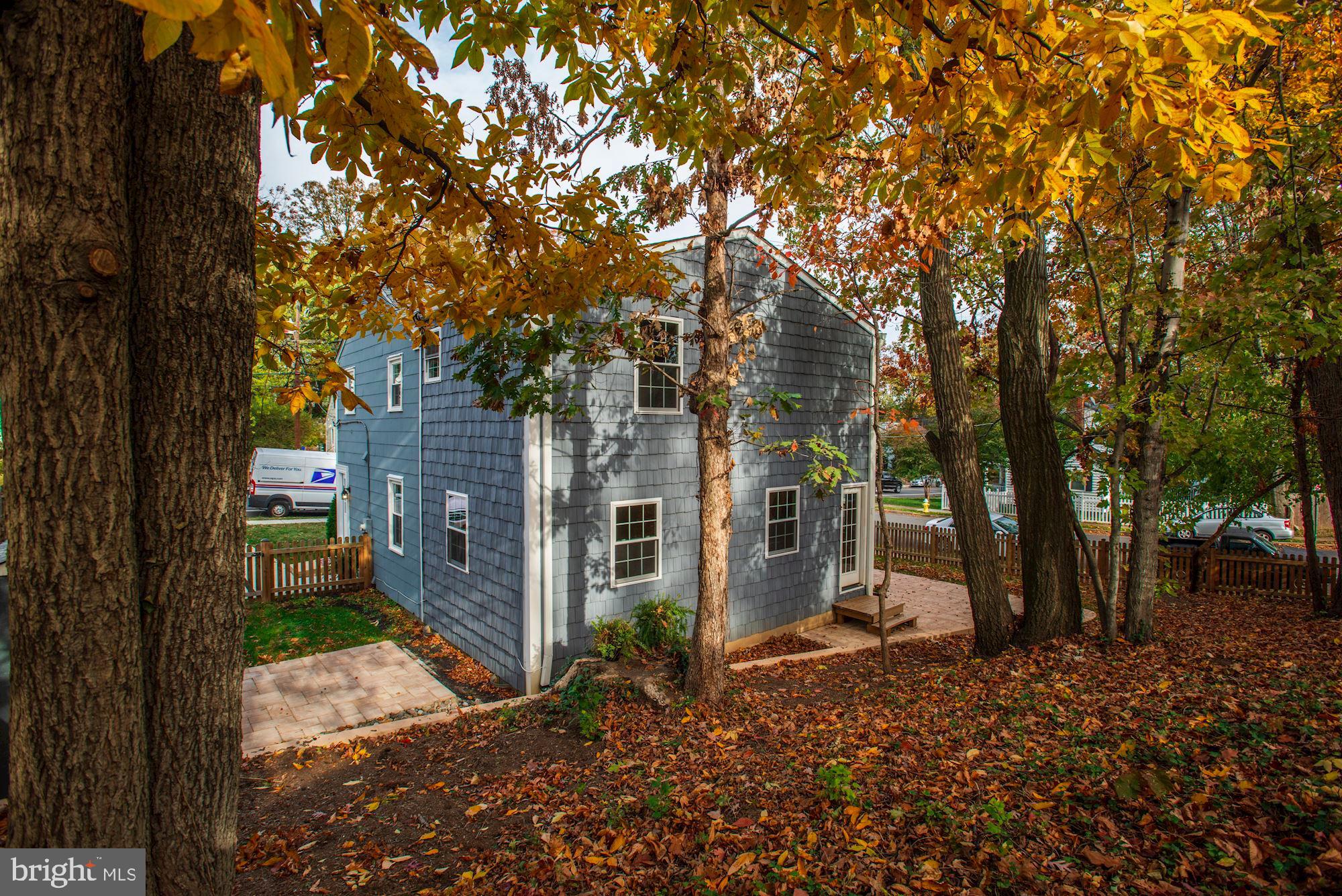 CLAREMONT - Residential